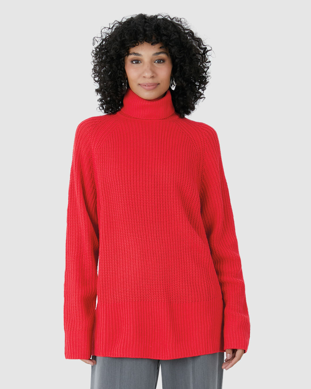 Blusão Feminino Gola Alta Fenda Lateral Em Tricô