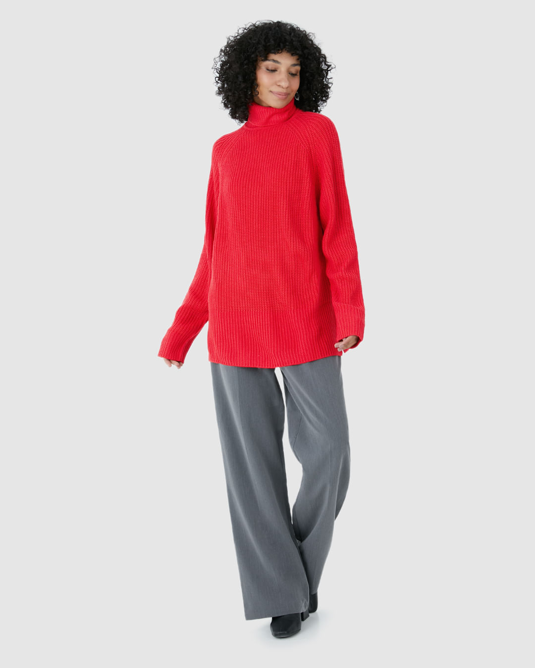 Blusão Feminino Gola Alta Fenda Lateral Em Tricô - Imagem 17