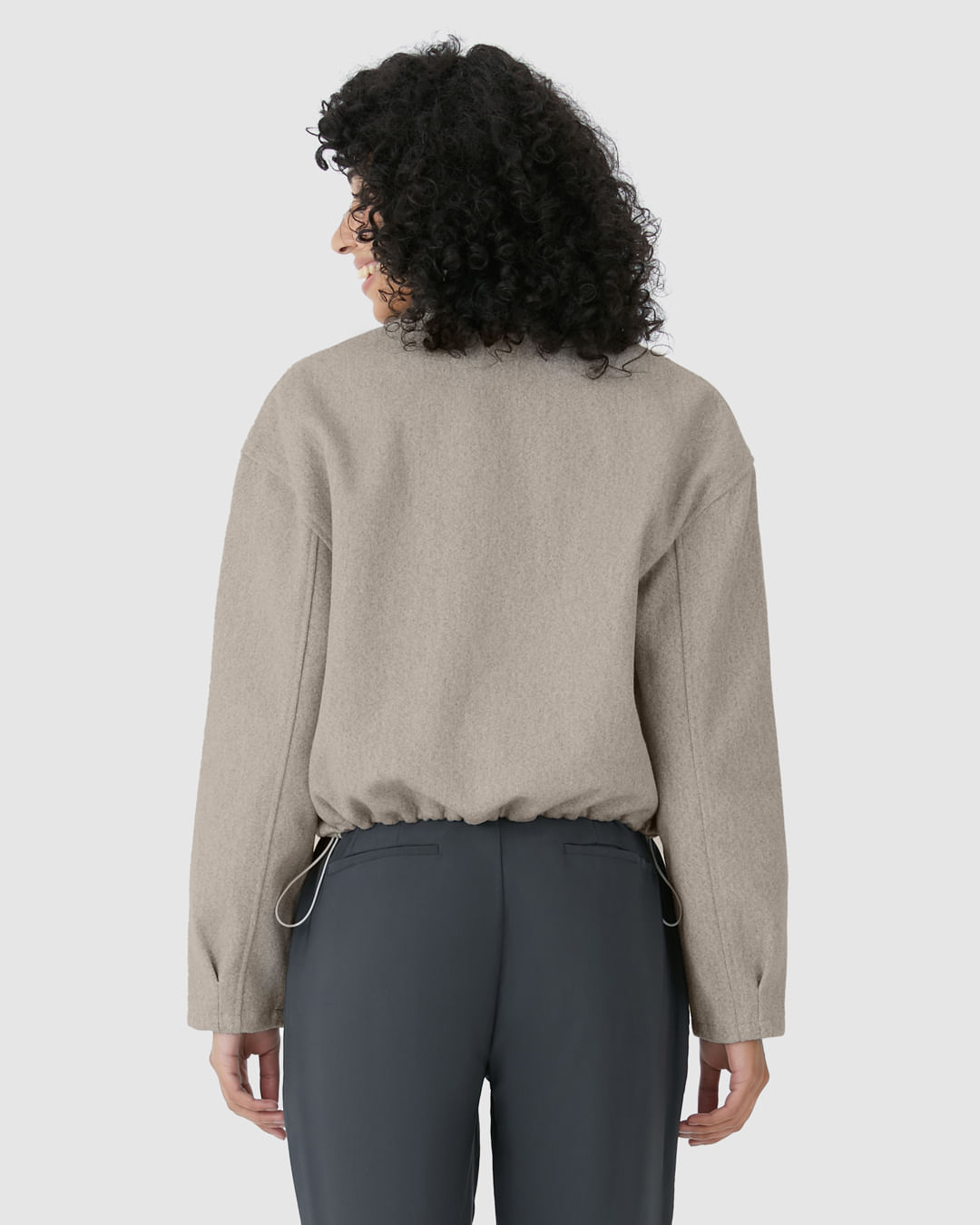 Jaqueta Feminina Bomber Bolso Funcional E Barra Com Regulagem Em Lã - Imagem 20