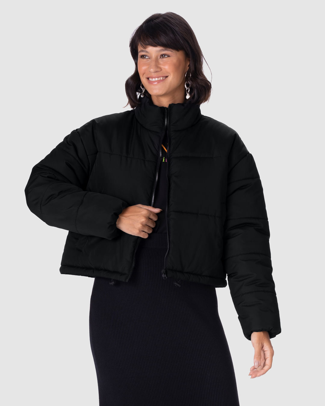 Jaqueta Puffer Feminina Cropped Gola Alta em Nylon