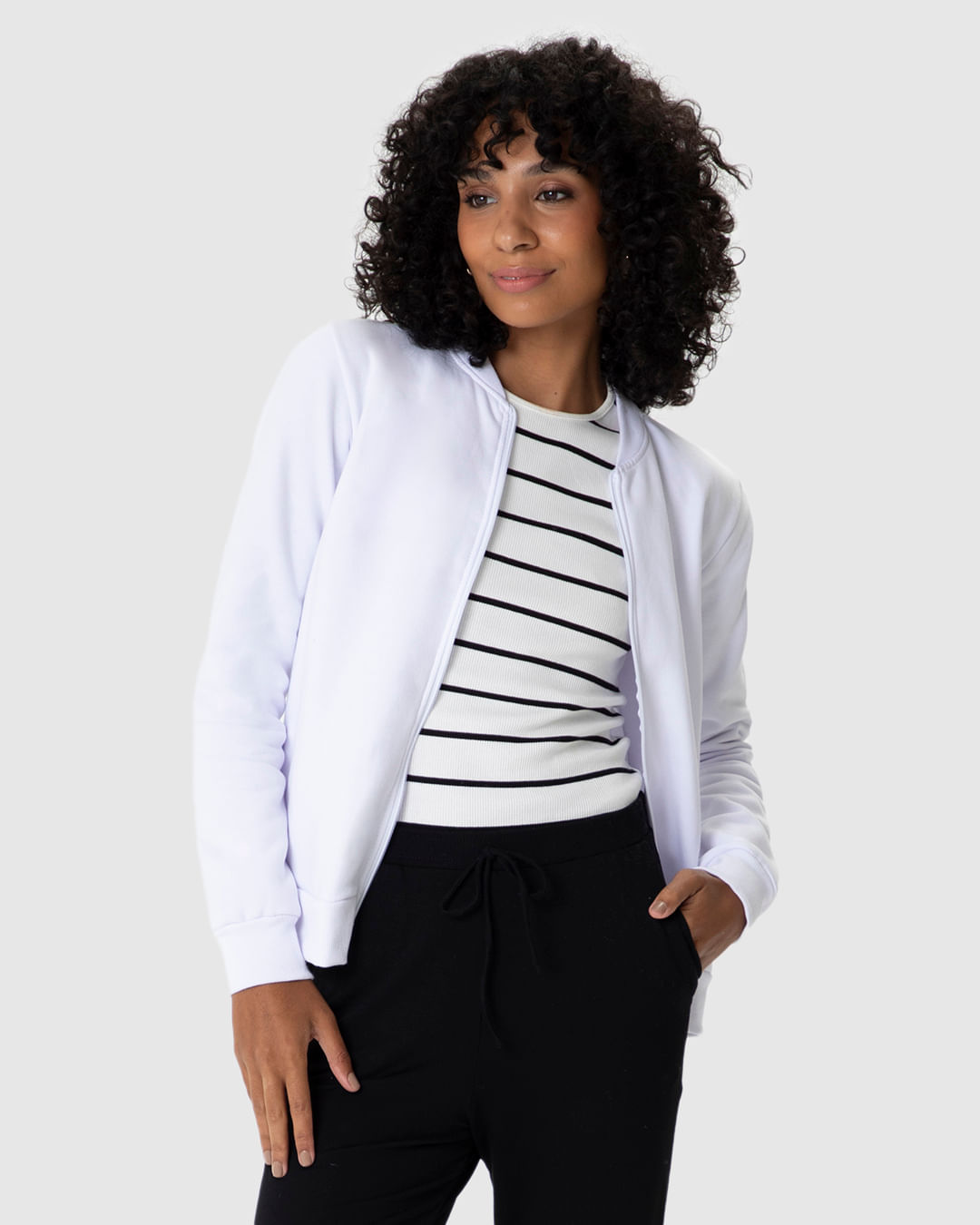 Jaqueta Básica Feminina Bolso Lateral Em Moletom Flanelado - Branco - PP