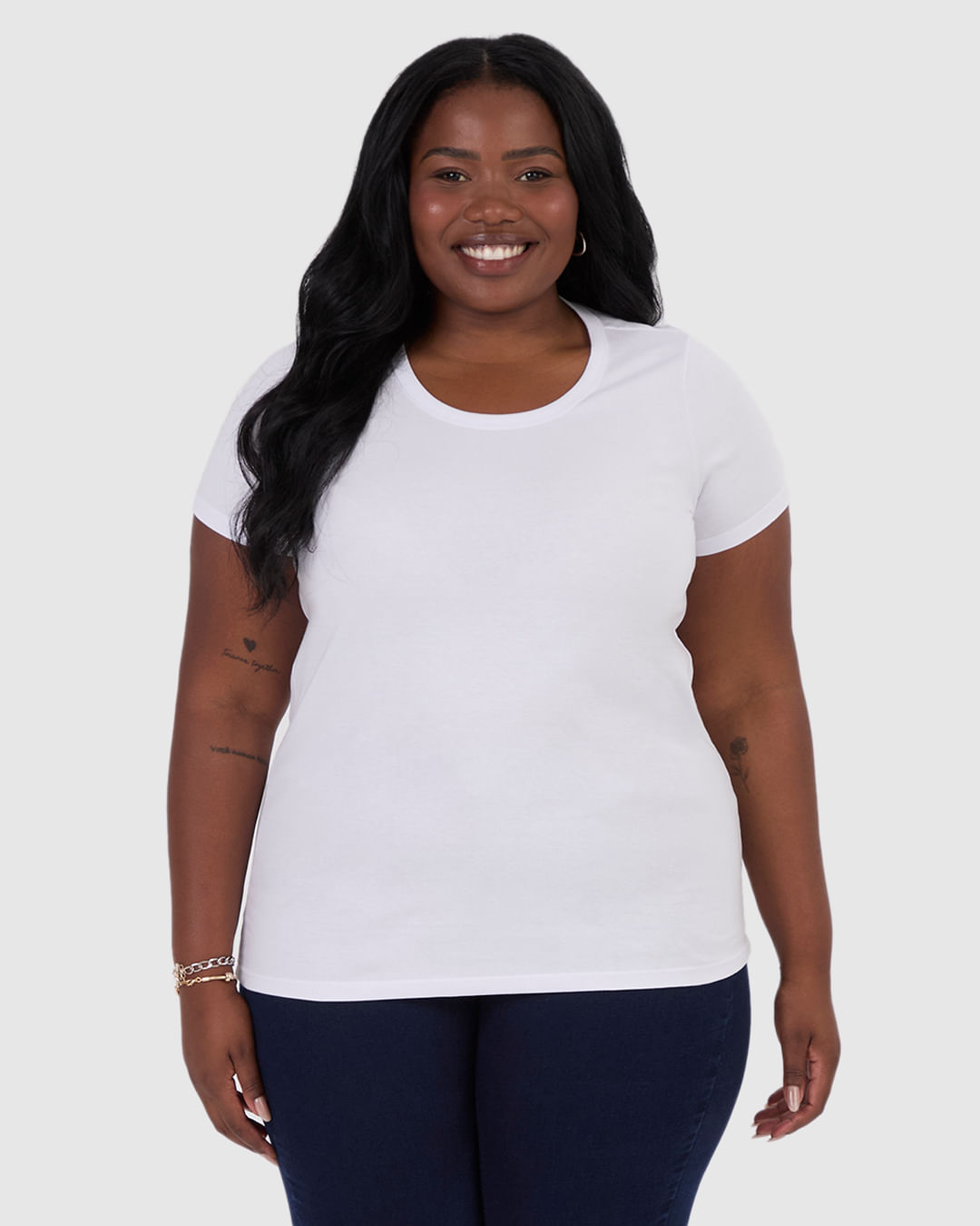 Blusa Básica Feminina Plus Size Decote Redondo Em Algodão - Imagem 24