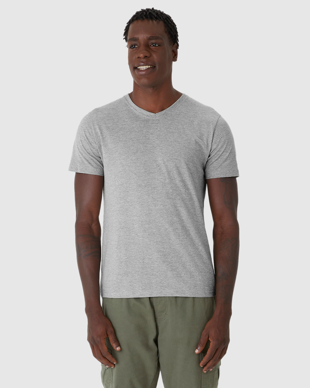 Camiseta Básica Masculina Gola V Em Algodão - Imagem 24