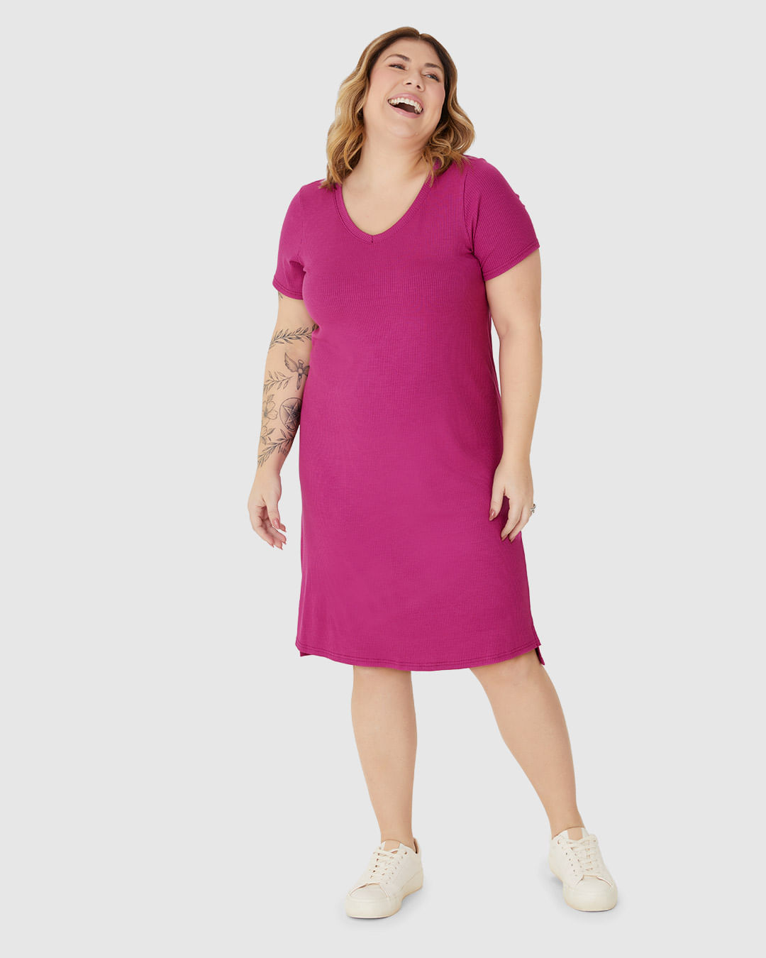 Vestido Feminino Plus Size Decote V Fenda Lateral Em Malha Viscose Canelada - Imagem 21