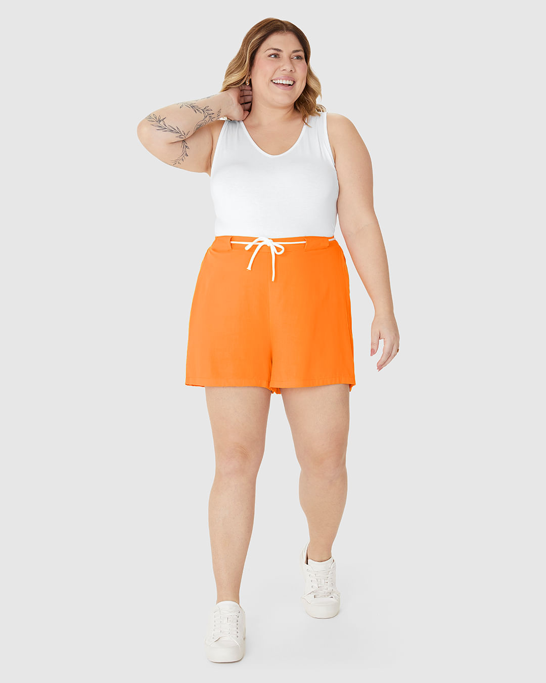 Shorts Feminino Plus Size Cadarço Frontal Em Viscose - Imagem 6