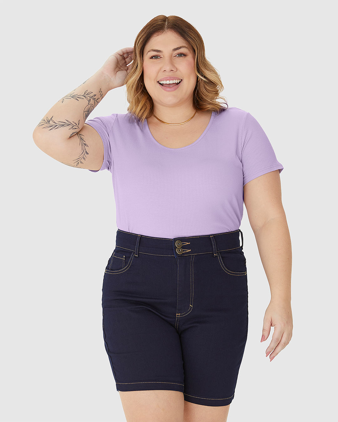Blusa Feminina Plus Size Decote Redondo Em Malha Viscose Canelada - Imagem 16