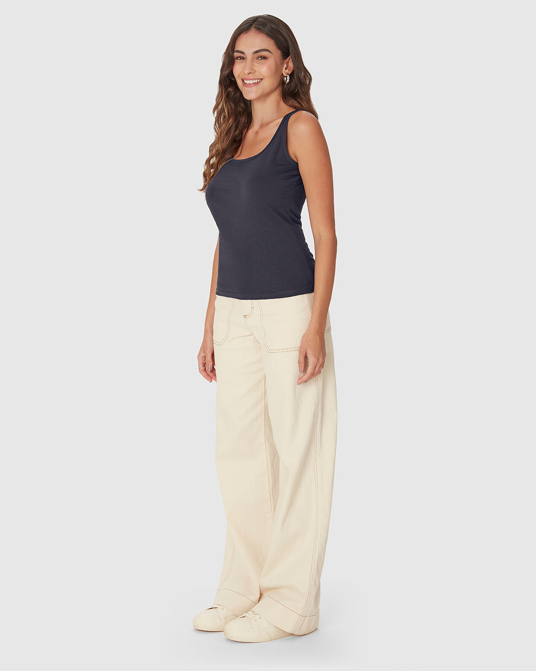 Regata Básica Feminina Decote U Em Malha Algodão Pima - Imagem 17