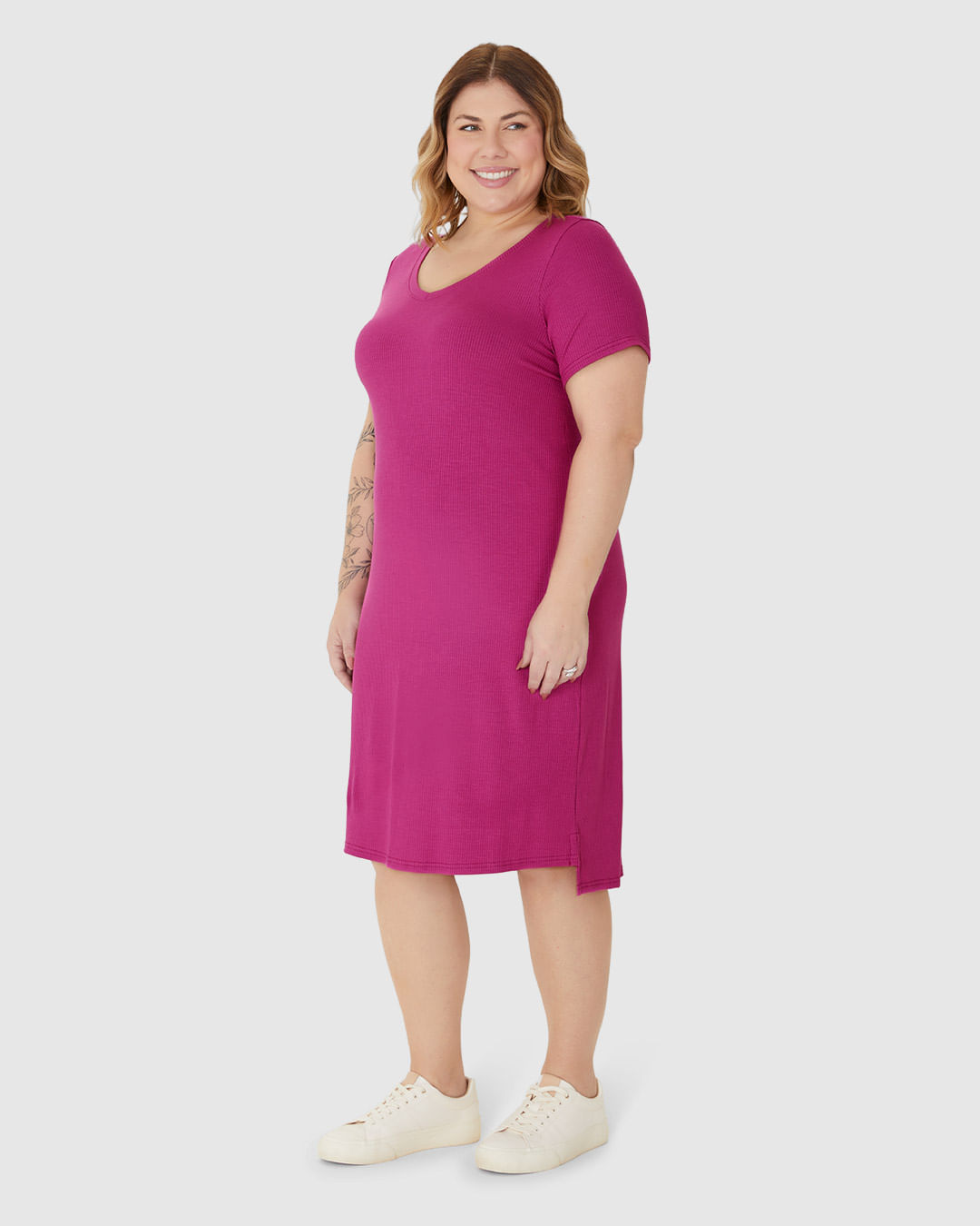 Vestido Feminino Plus Size Decote V Fenda Lateral Em Malha Viscose Canelada - Imagem 22