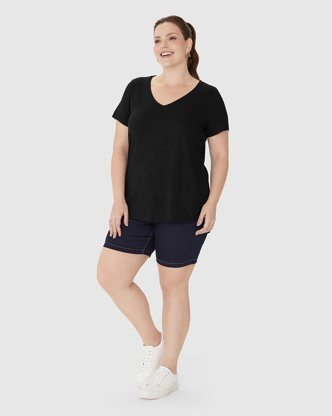 Blusa Feminina Plus Size Decote V Barra Mullet Em Viscose Stretch - Imagem 12