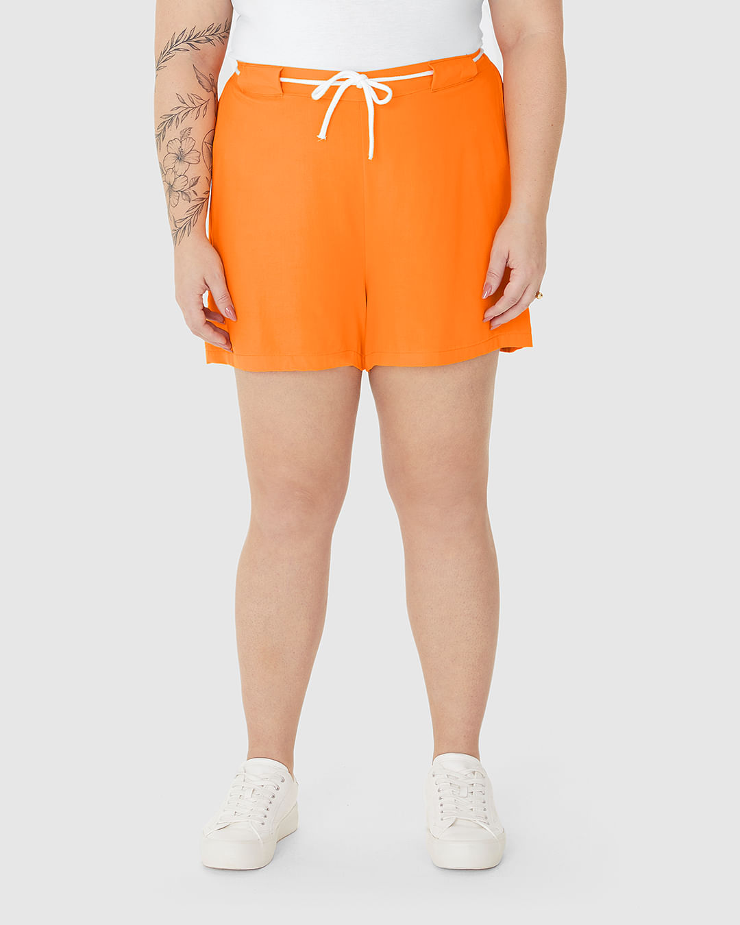 Shorts Feminino Plus Size Cadarço Frontal Em Viscose - Imagem 9