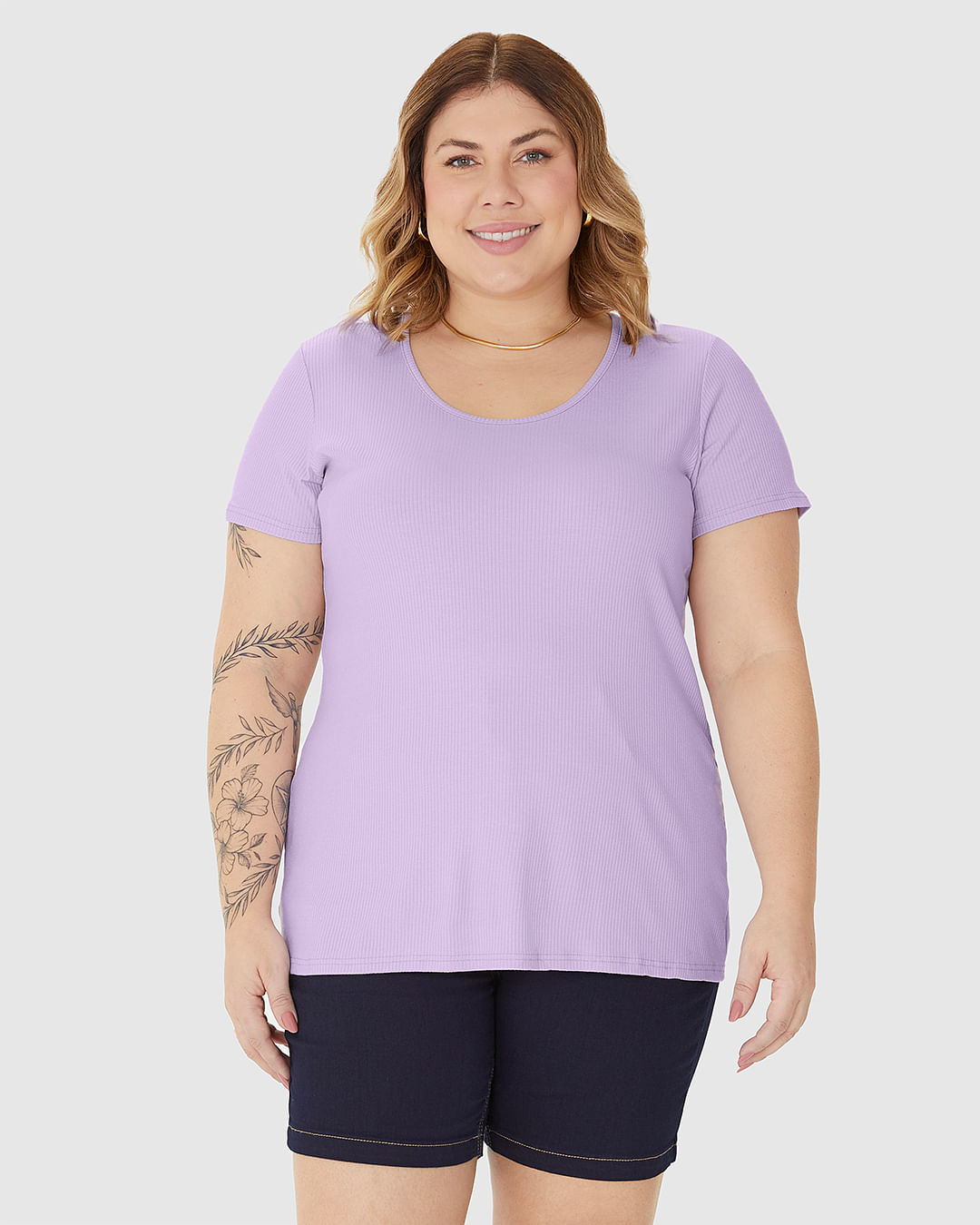 Blusa Feminina Plus Size Decote Redondo Em Malha Viscose Canelada - Imagem 14