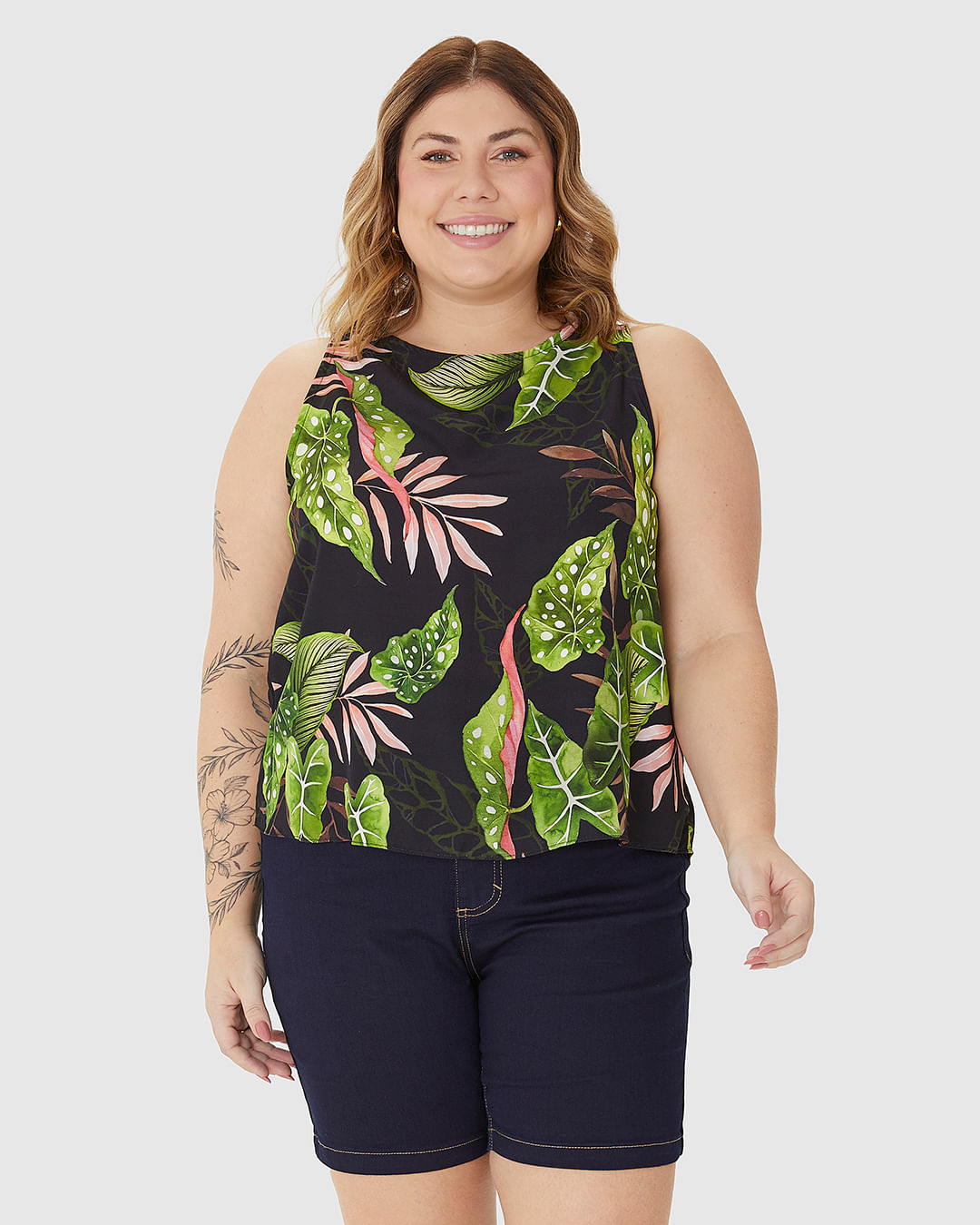 Regata Cropped Feminina Plus Size Estampada Em Viscose - Imagem 14