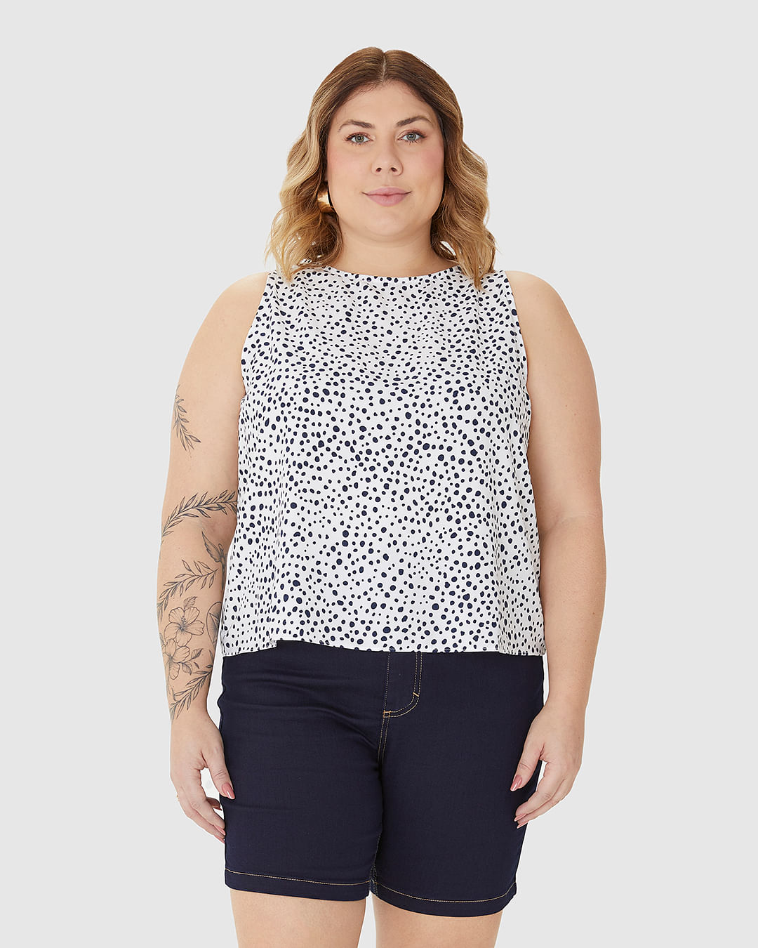 Regata Cropped Feminina Plus Size Estampada Em Viscose - Imagem 4