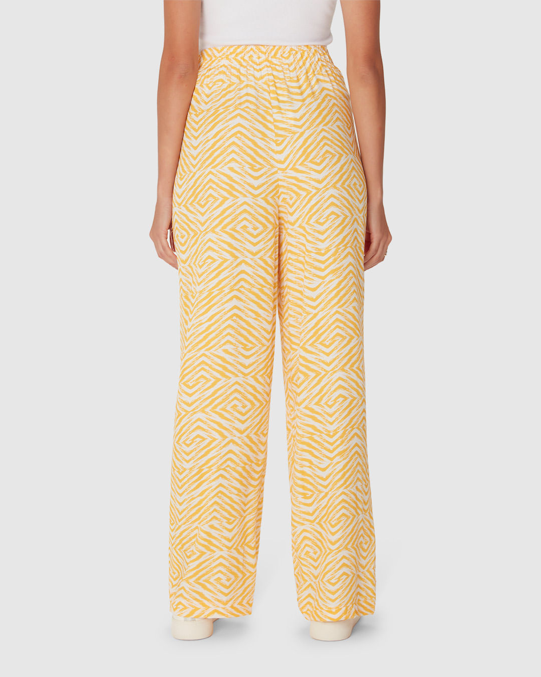 Calça Reta Feminina Cintura Alta Em Viscose - Imagem 5