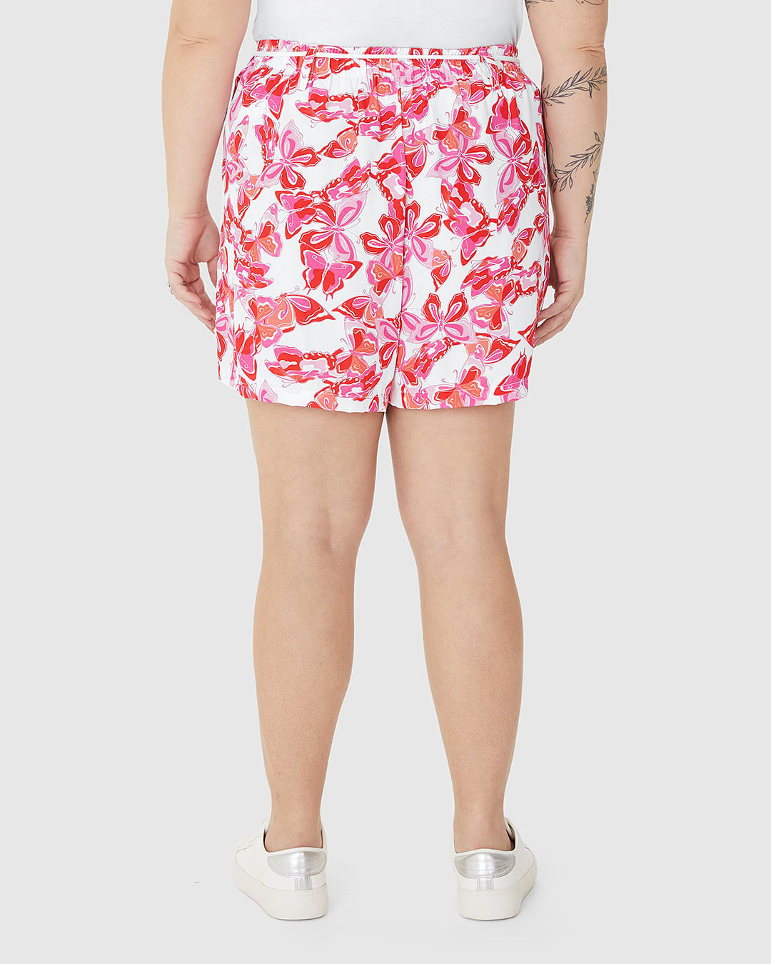 Shorts Feminino Plus Size Cadarço Frontal Estampado Em Viscose - Imagem 25