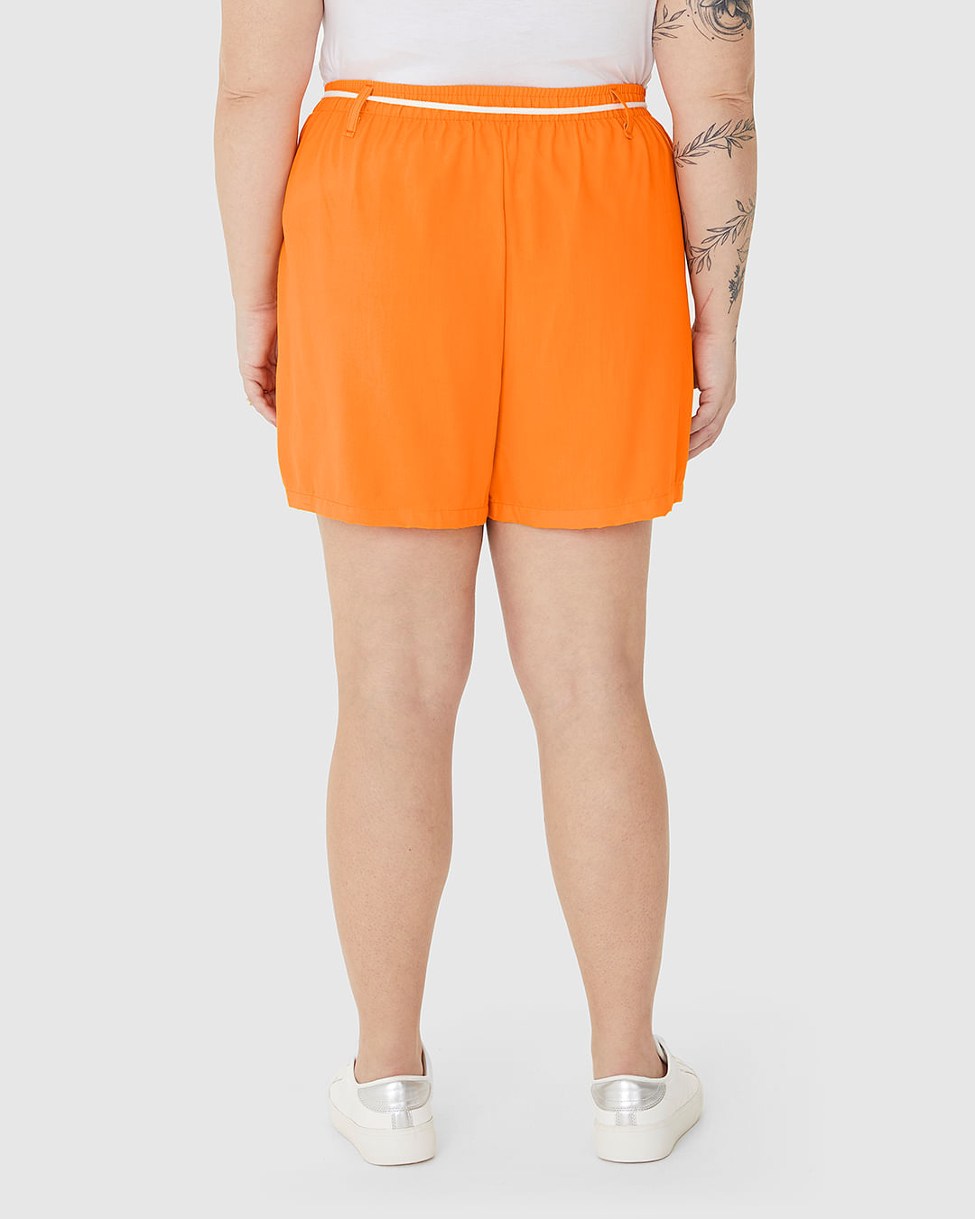 Shorts Feminino Plus Size Cadarço Frontal Em Viscose - Imagem 5