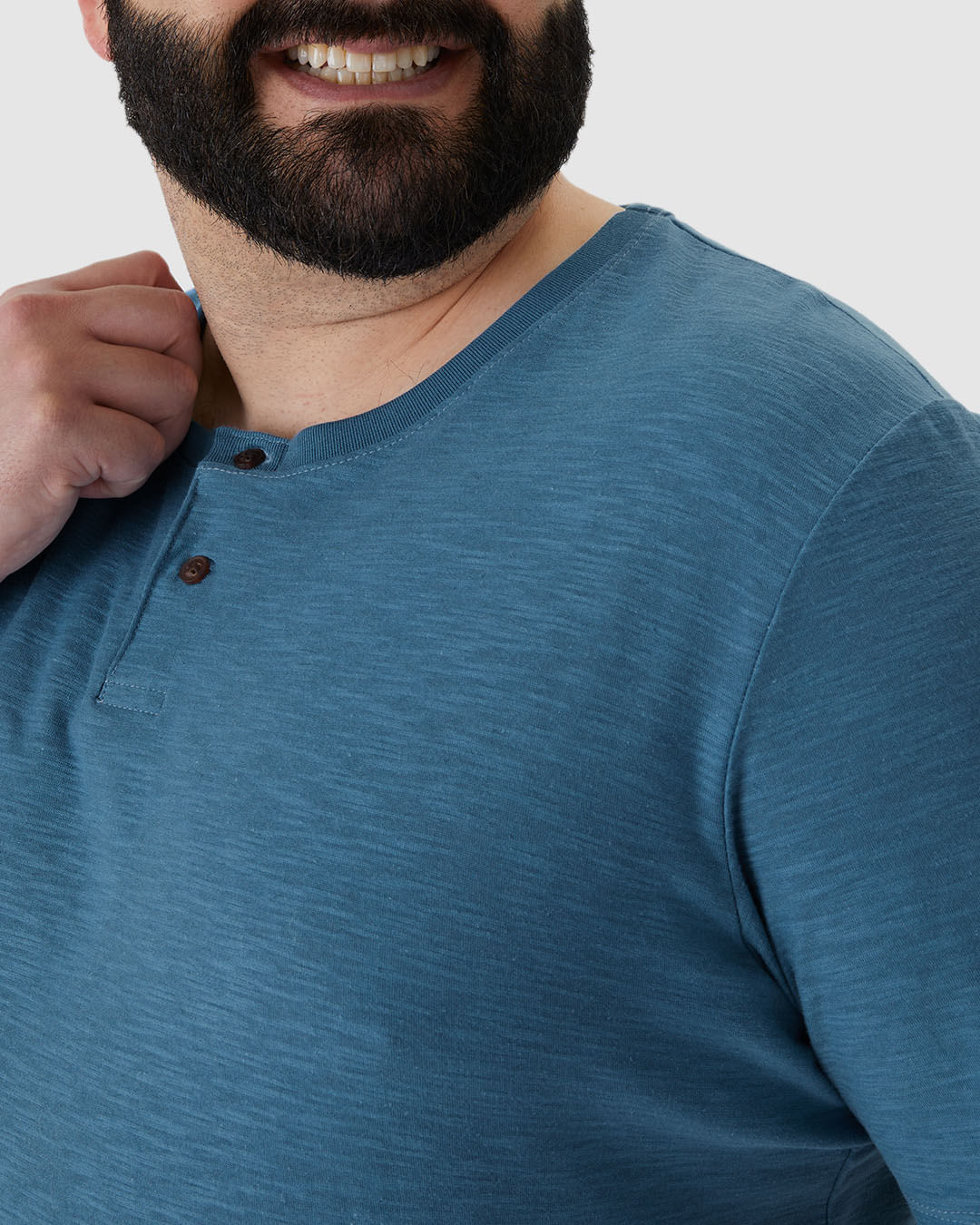 Camiseta Masculina Plus Size Peitilho Frontal Botões Em Malha Rajada - Imagem 23