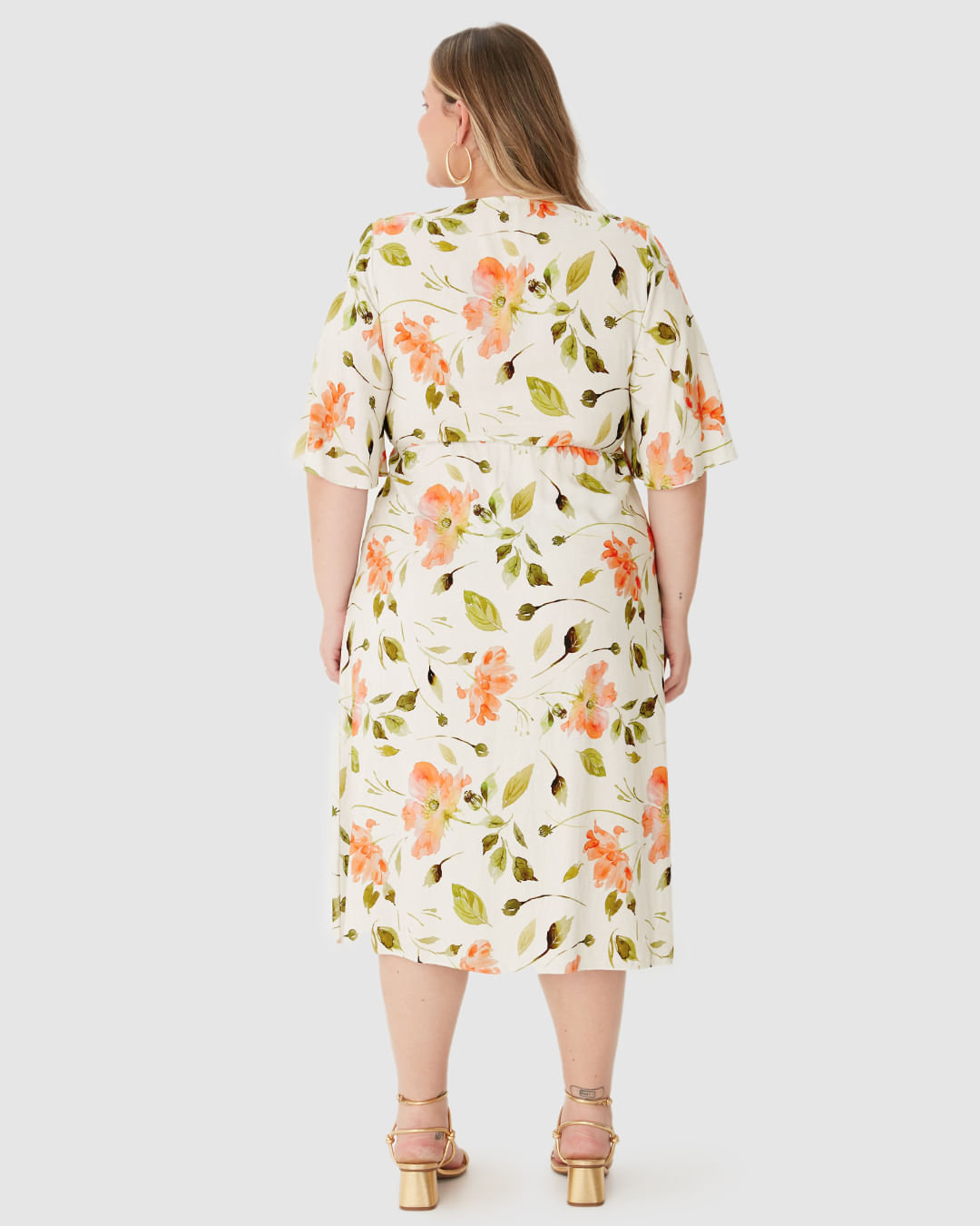 Vestido Feminino Plus Size Reto Transpassado Estampa Floral Em Viscose - Imagem 15