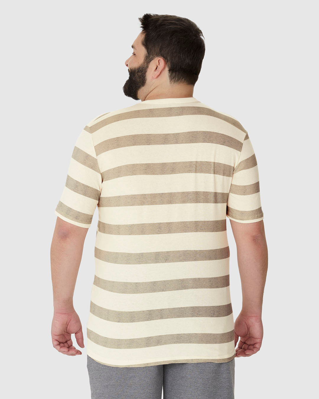 Camiseta Masculina Plus Size Estampa Listrada Em Malha Linho - Imagem 20