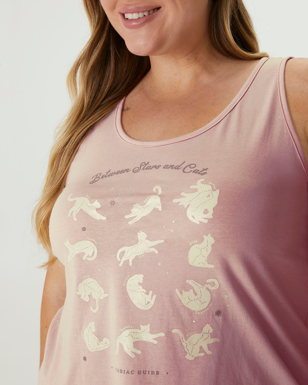 Pijama Feminino Plus Size Regata Between Stars And Cats Em Algodão - Imagem 9