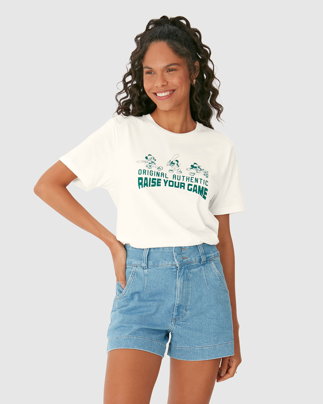 Camiseta Unissex Mickey Original Authentic Raise Your Game em Algodão