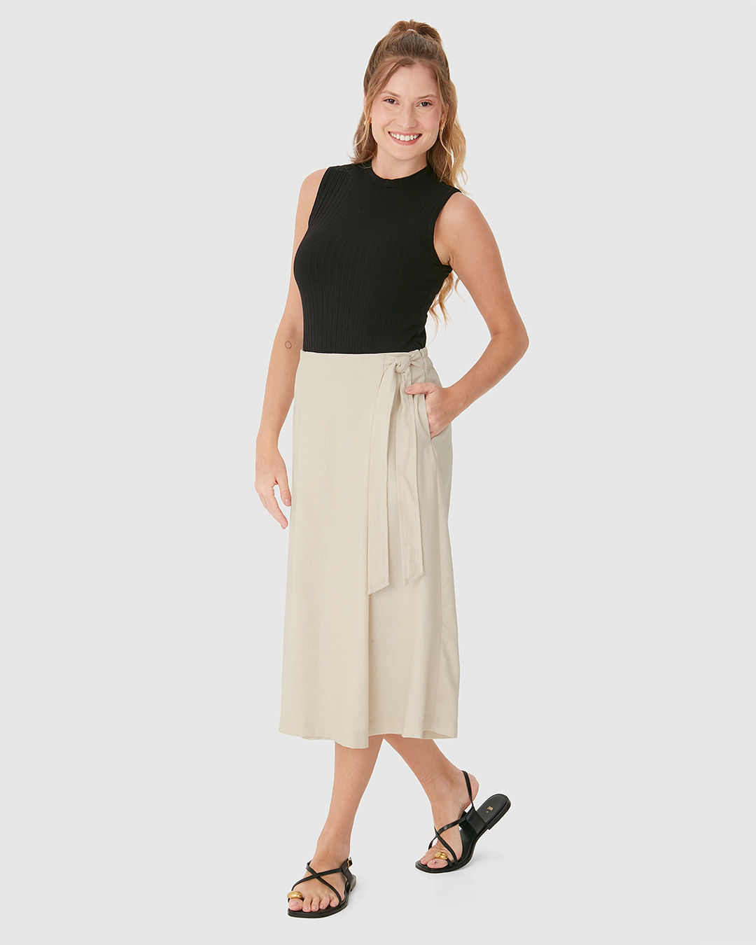 Calça Pantacourt Feminina Cós Amarração Em Viscolinho - Imagem 6