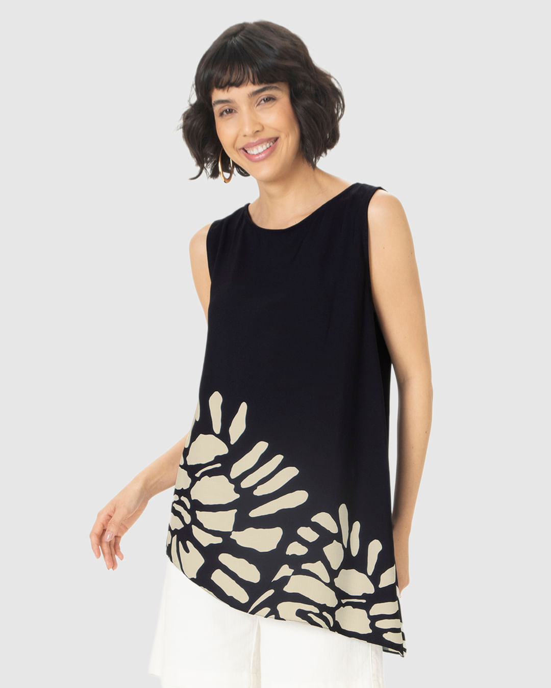 Regata Feminina Estampada Assimétrica Em Viscose - Imagem 6