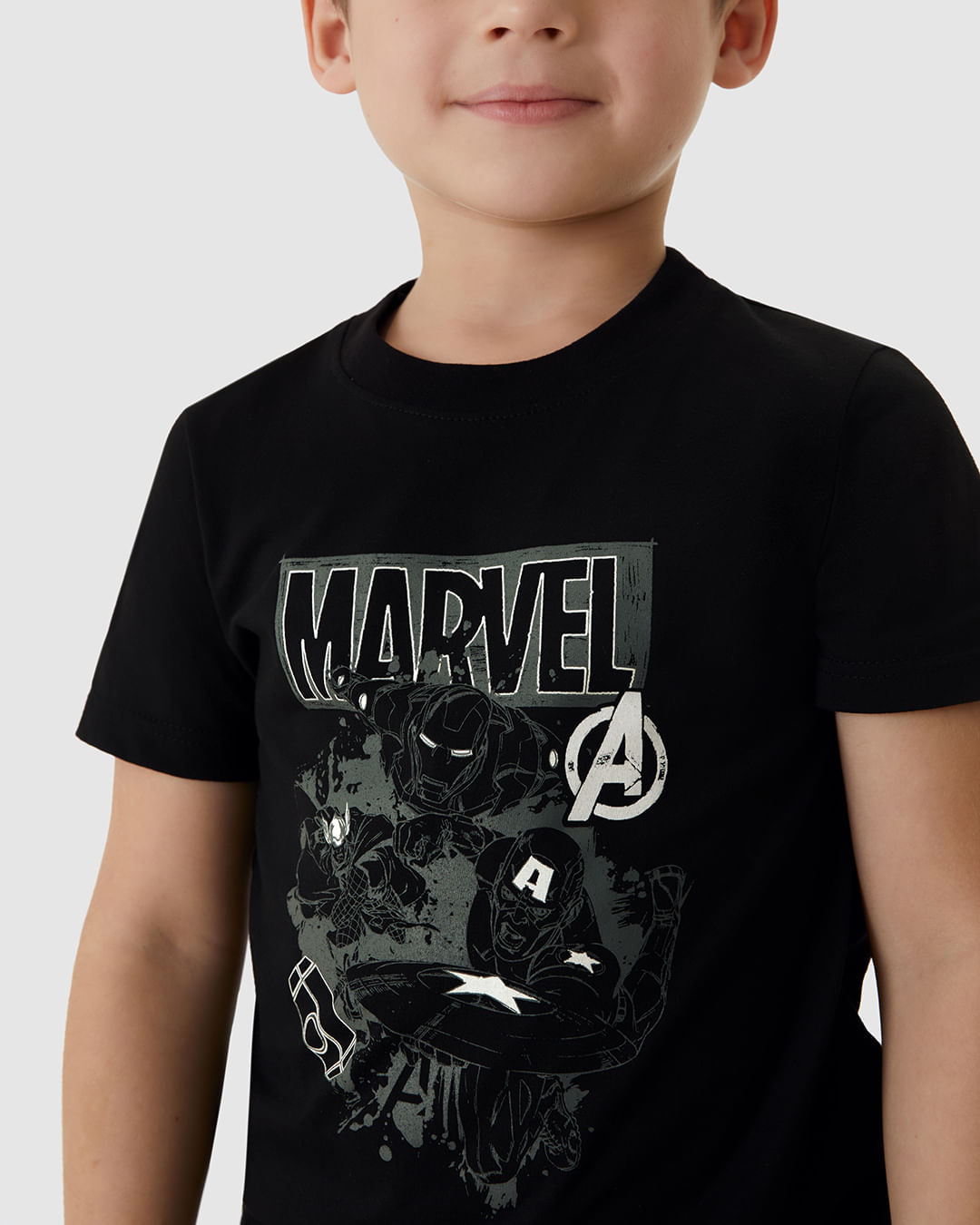 Camiseta Infantil Menino Avengers Estampa Brilha No Escuro Malwee Kids - Imagem 15