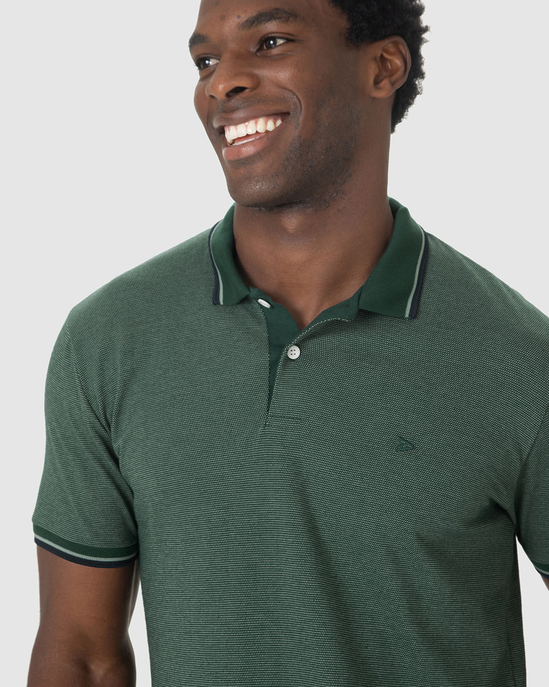 Camisa Polo Masculina Abertura Lateral Em Piquet Pontilhado - Imagem 15