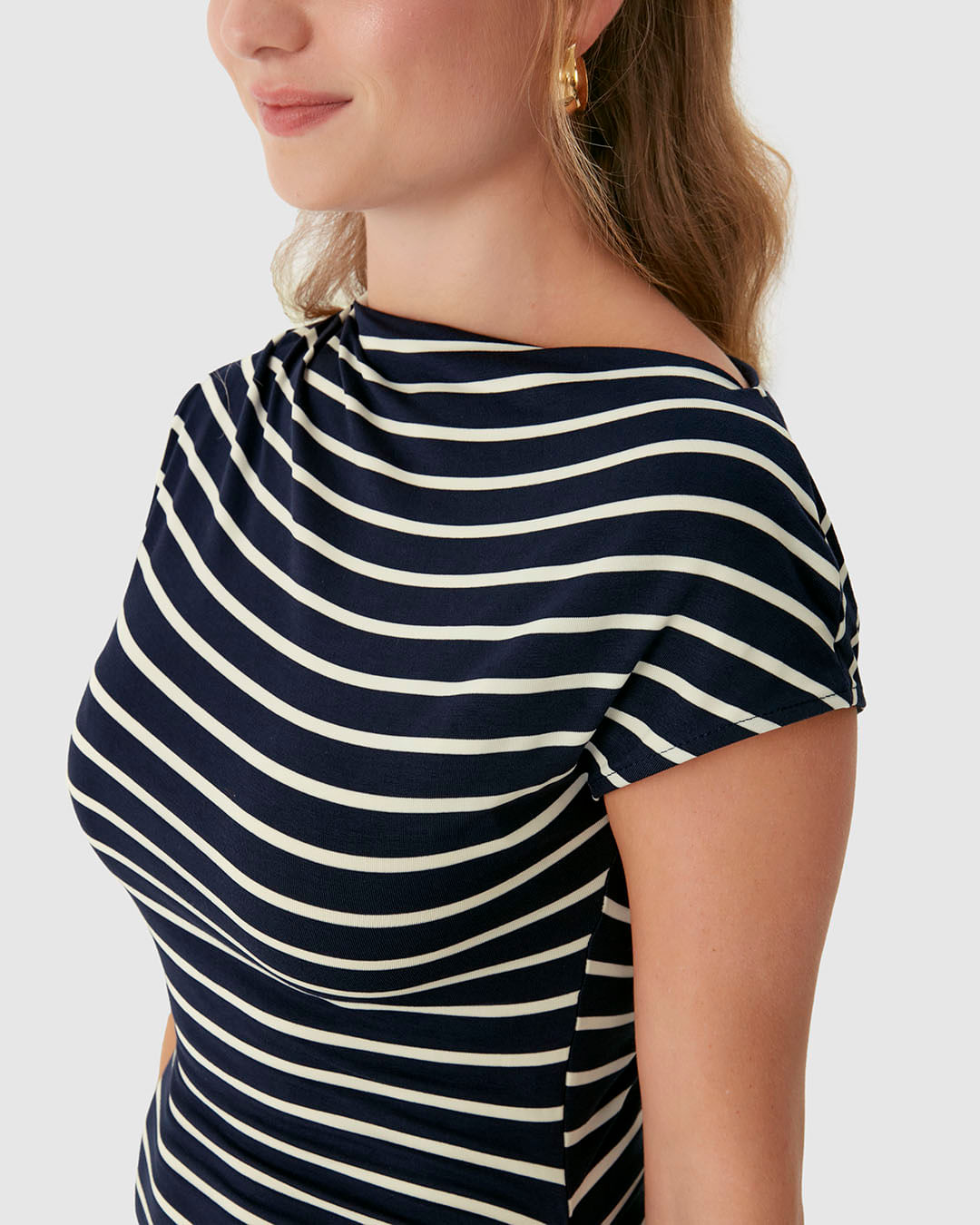 Vestido Midi Feminino Assimétrico Em Malha Viscose Listrada - Imagem 13