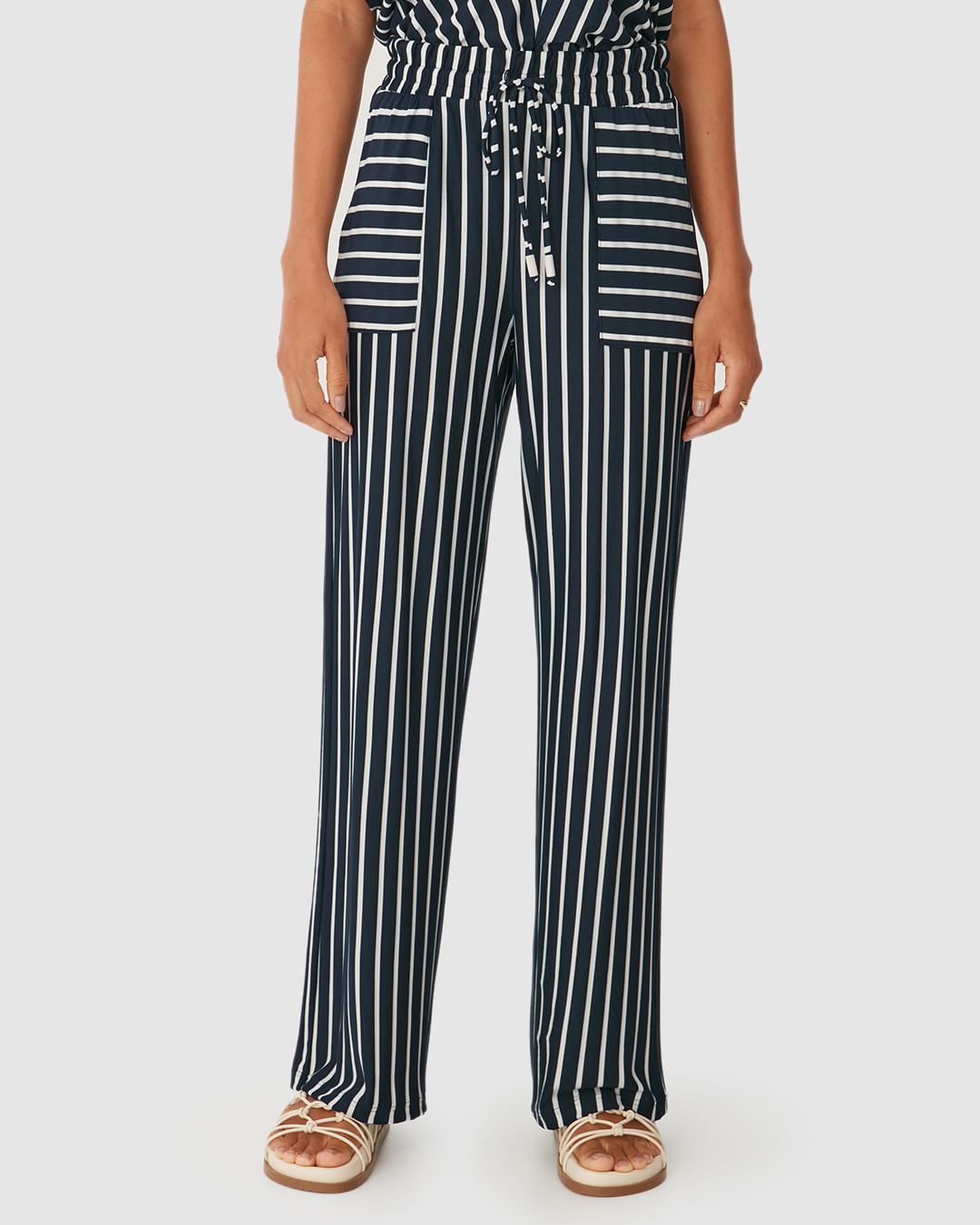 Calça Wide Leg Feminina Bolso Frontal Em Malha Viscose Listrada - Imagem 4