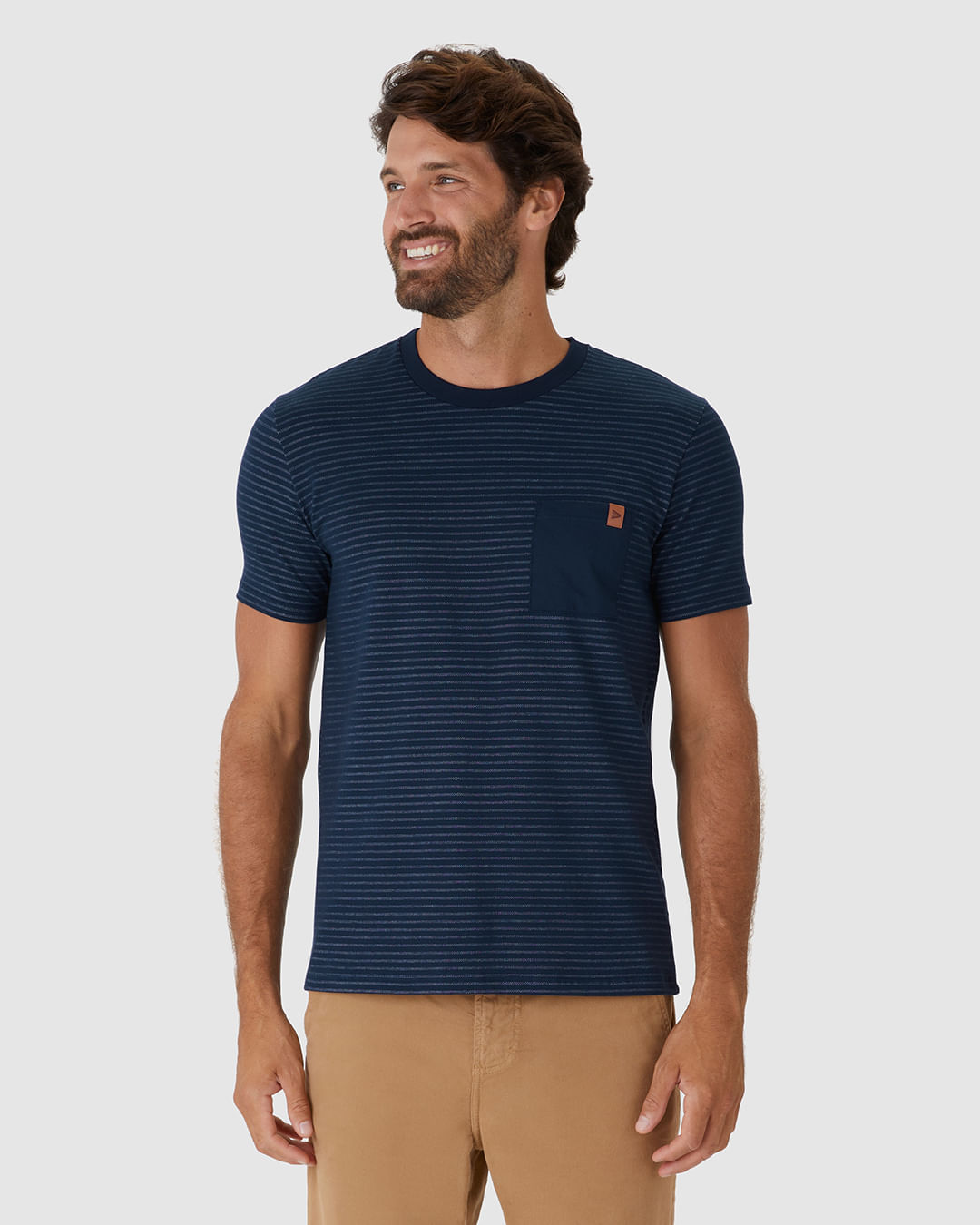 Camiseta Masculina Bolso Peitoral Em Moletinho Listrado - Imagem 14