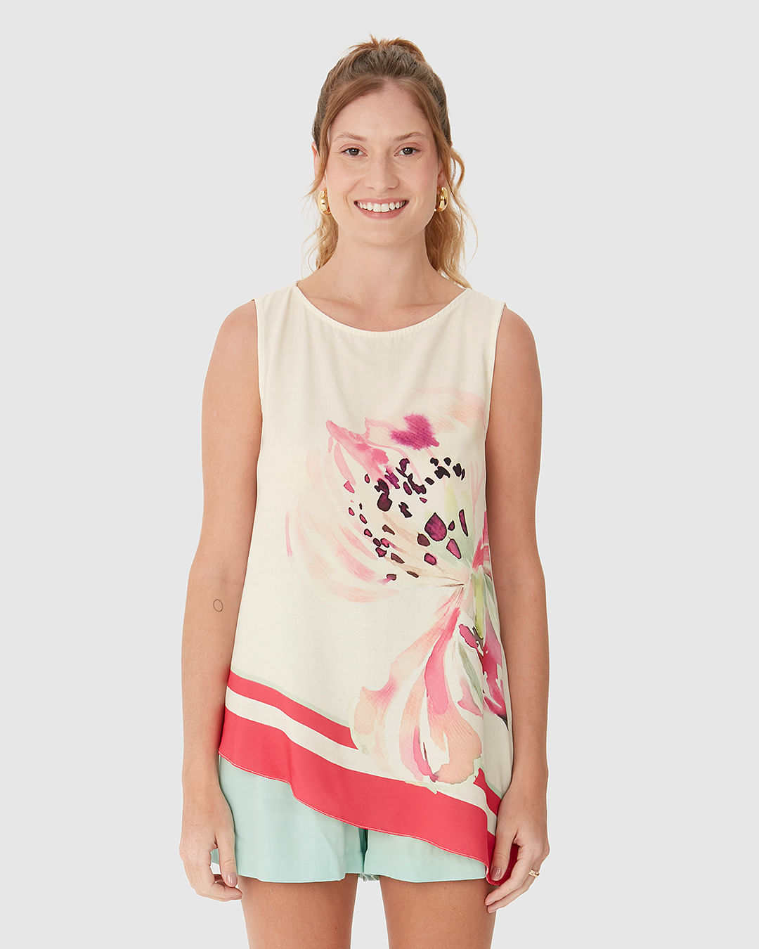 Regata Feminina Estampada Assimétrica Em Viscose - Imagem 4