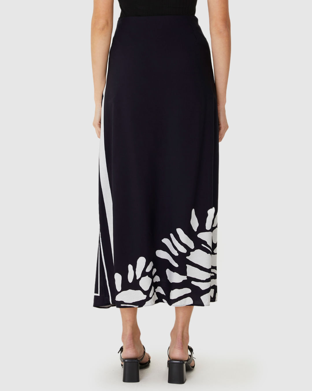 Saia Midi Feminina Estampada Fenda Lateral Em Viscose - Imagem 18