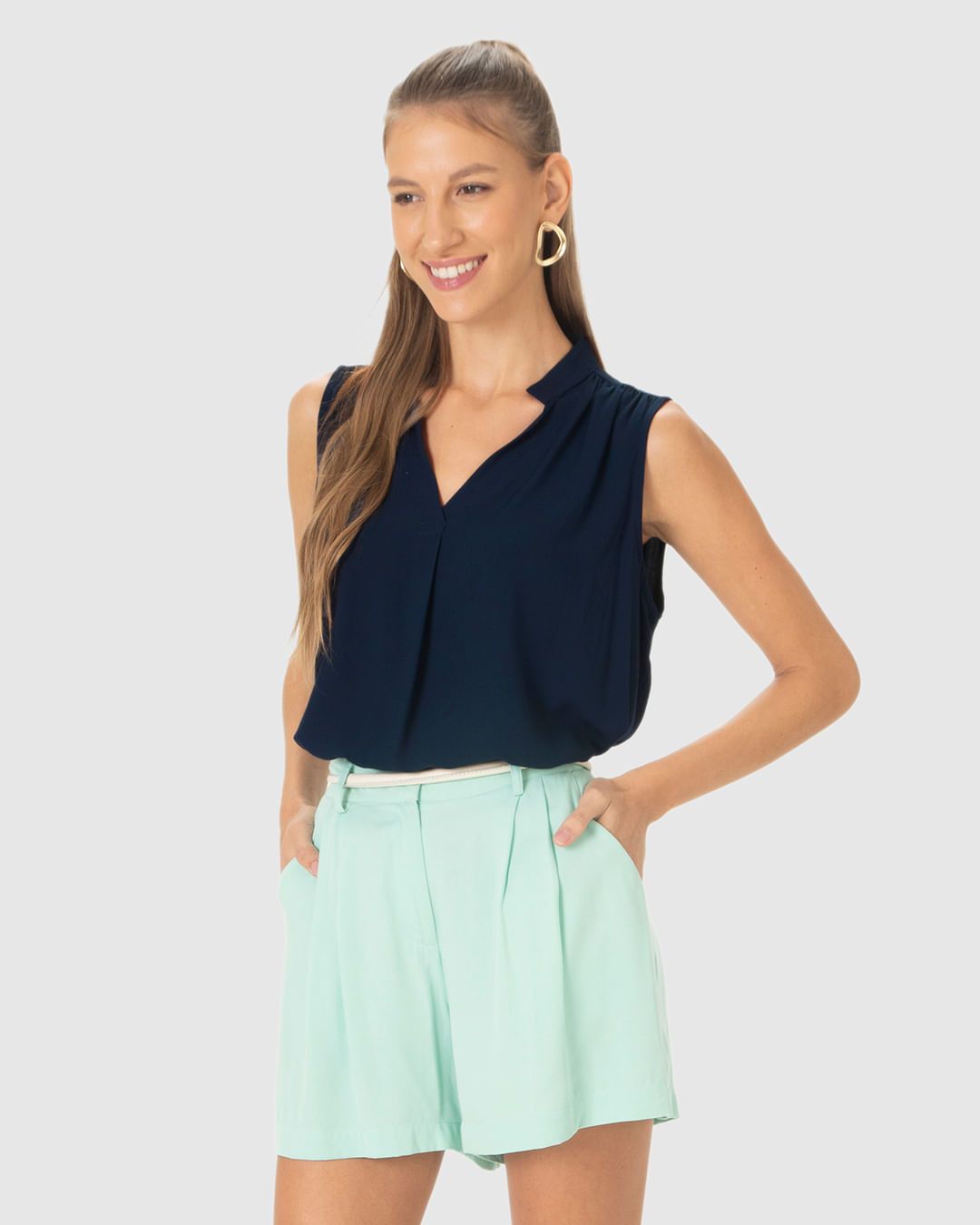 Blusa Feminina Evasê Decote V Sem Manga Em Viscose - Imagem 7