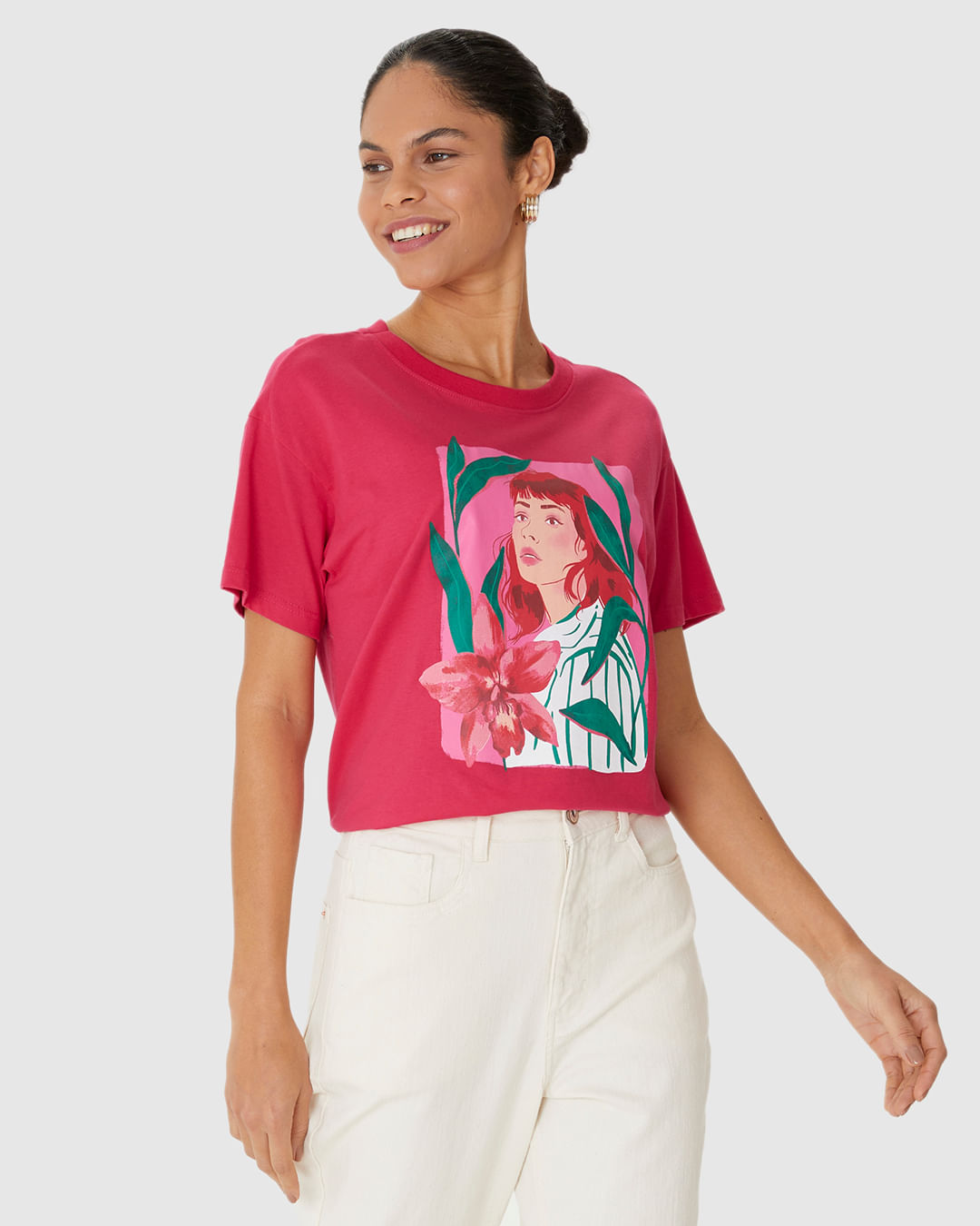 Camiseta Feminina Estampa Ilustrativa Garota Com Flor Em Algodão - Imagem 16