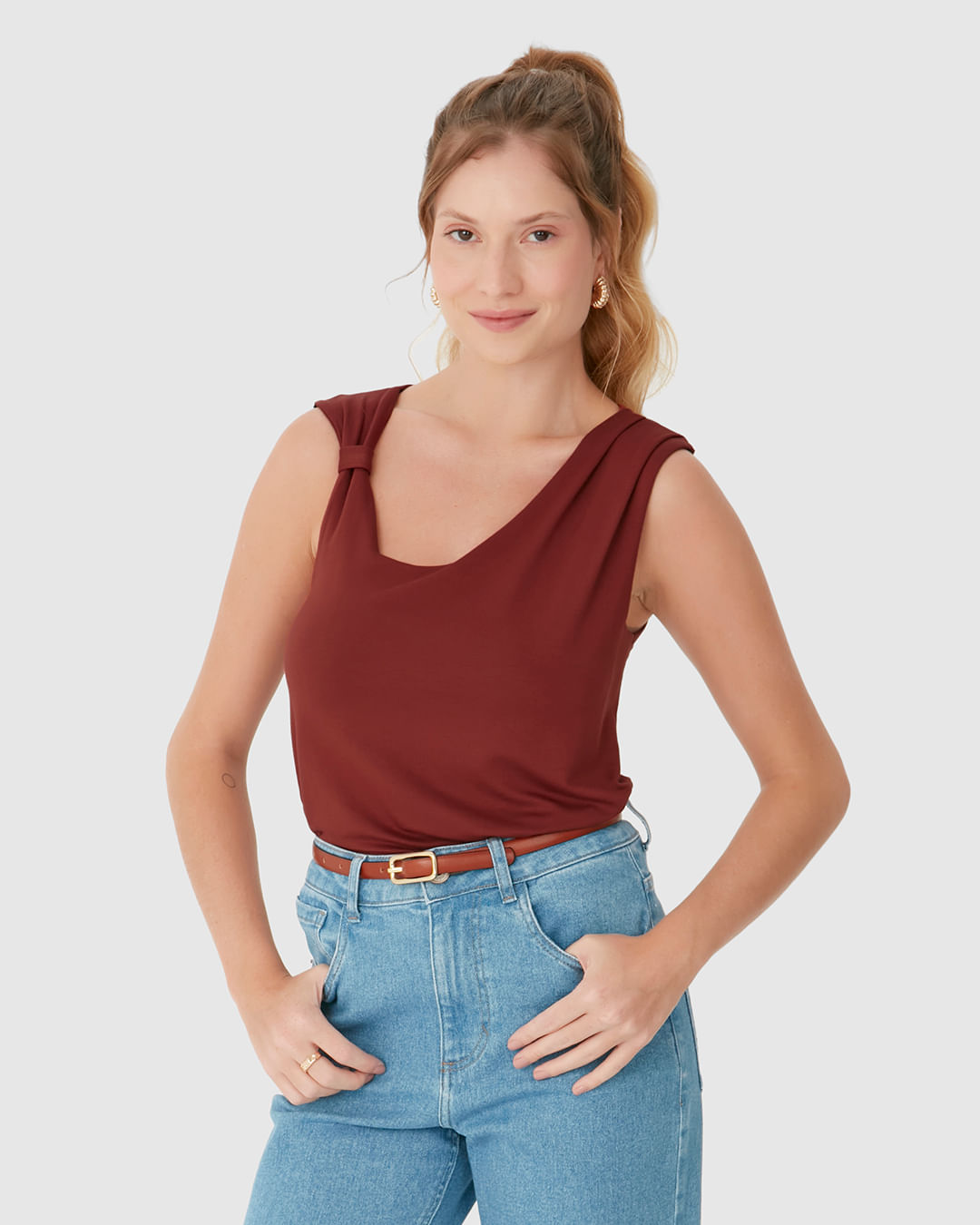 Regata Feminina Assimétrica Detalhe Torção Em Moletinho De Viscose - Imagem 11