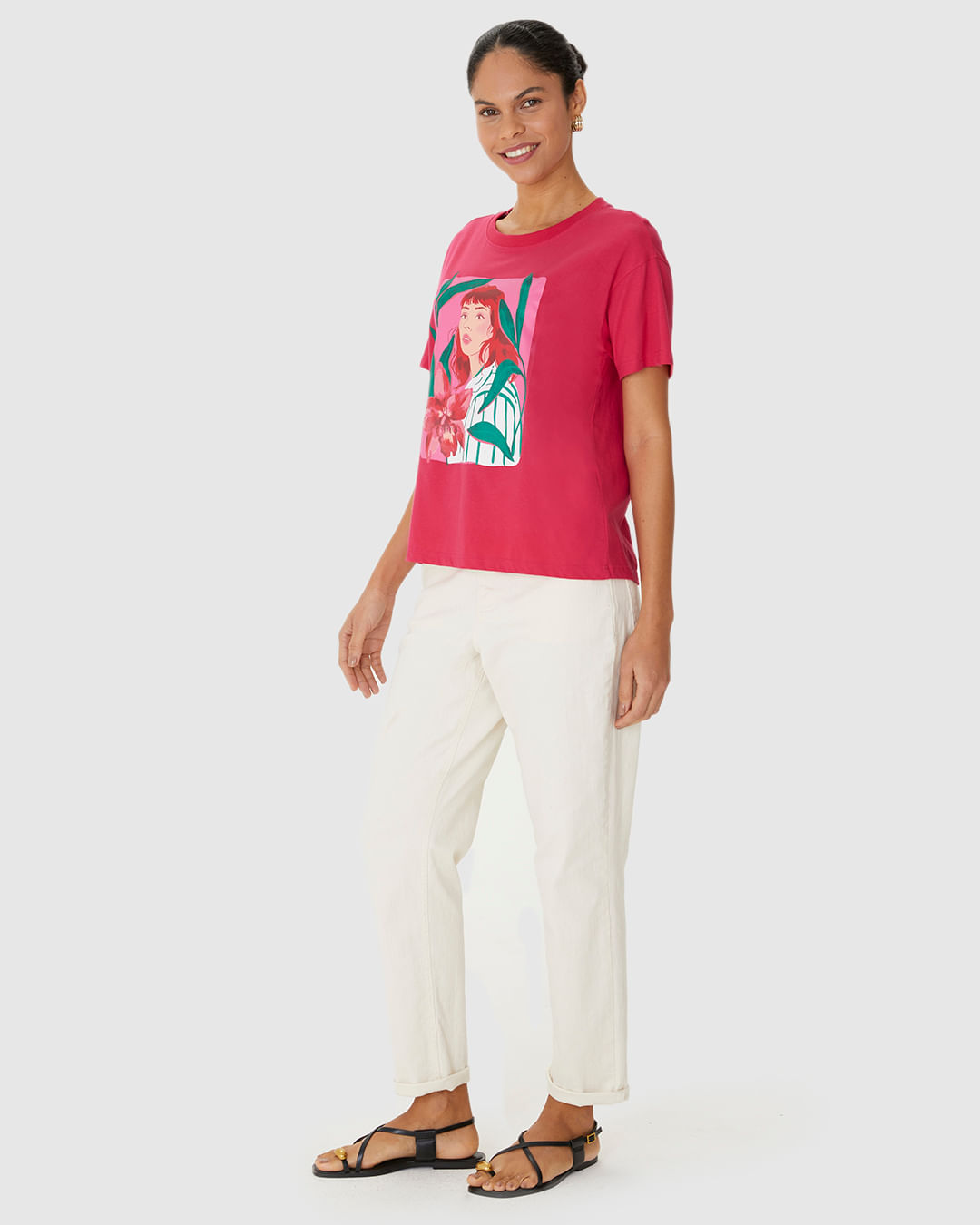 Camiseta Feminina Estampa Ilustrativa Garota Com Flor Em Algodão - Imagem 17