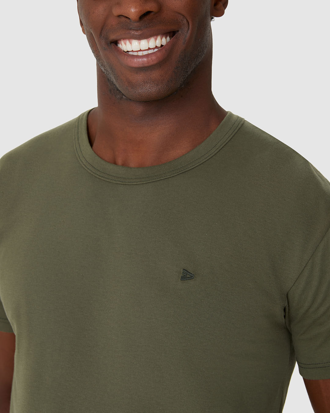 Pijama Curto Masculino Camiseta Bordado Peitoral Em Algodão - Imagem 3