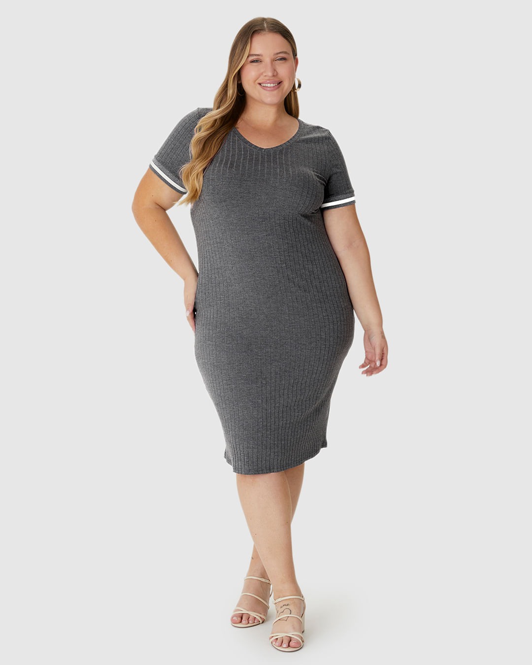 Vestido Feminino Plus Size Reto Manga Retilínea Em Canelado De Viscose