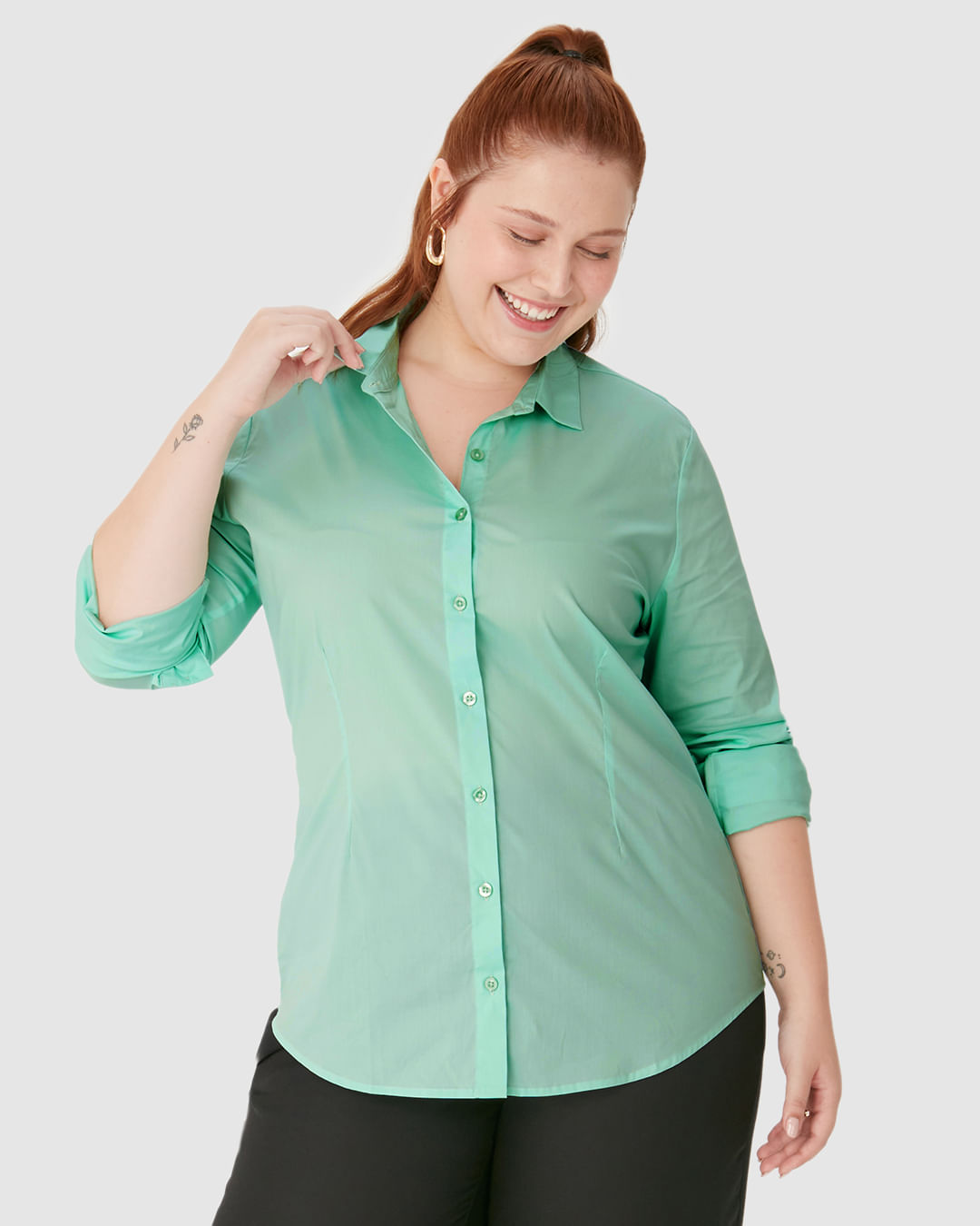 Camisa Feminina Plus Size Manga Longa em Tricoline Stretch