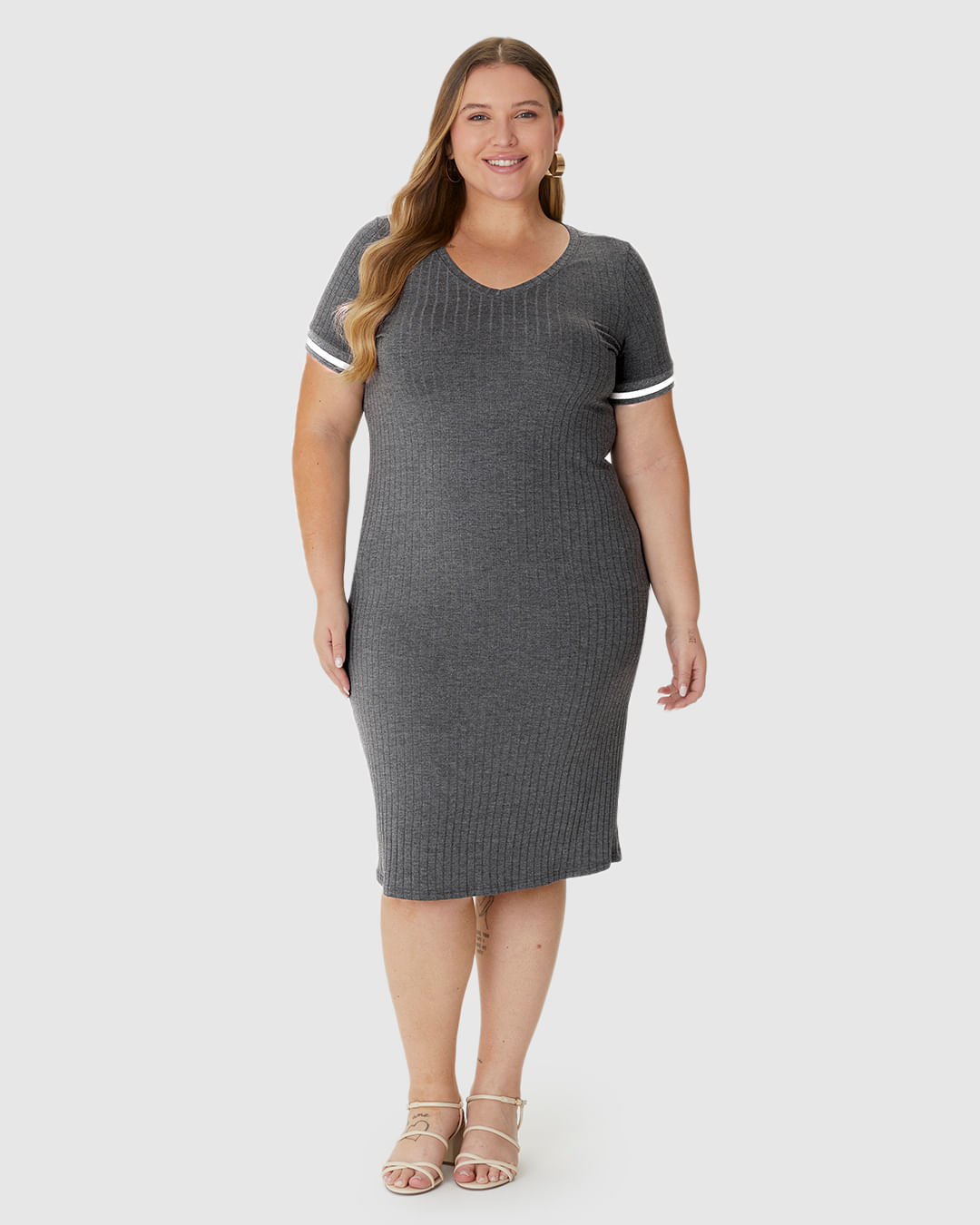 Vestido Feminino Plus Size Reto Manga Retilínea Em Canelado De Viscose - Imagem 4