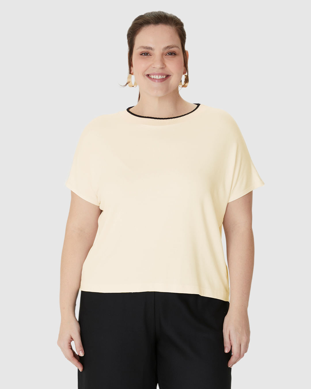 Blusa Feminina Plus Size Ampla Gola Retilínea Em Moletinho De Viscose - Imagem 19