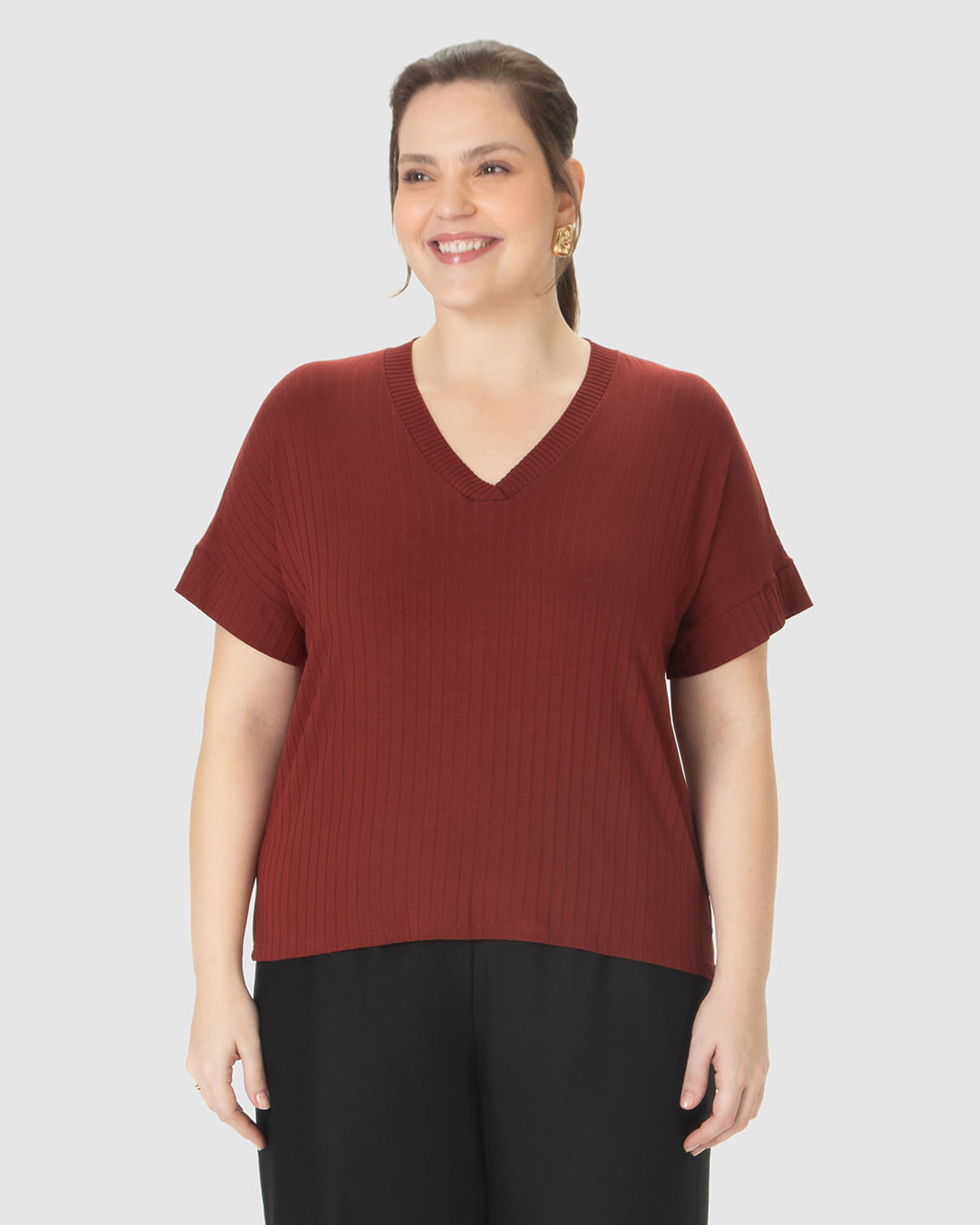 Blusa Feminina Plus Size Decote V Manga Cava Deslocada Em Viscose Canelada - Imagem 19