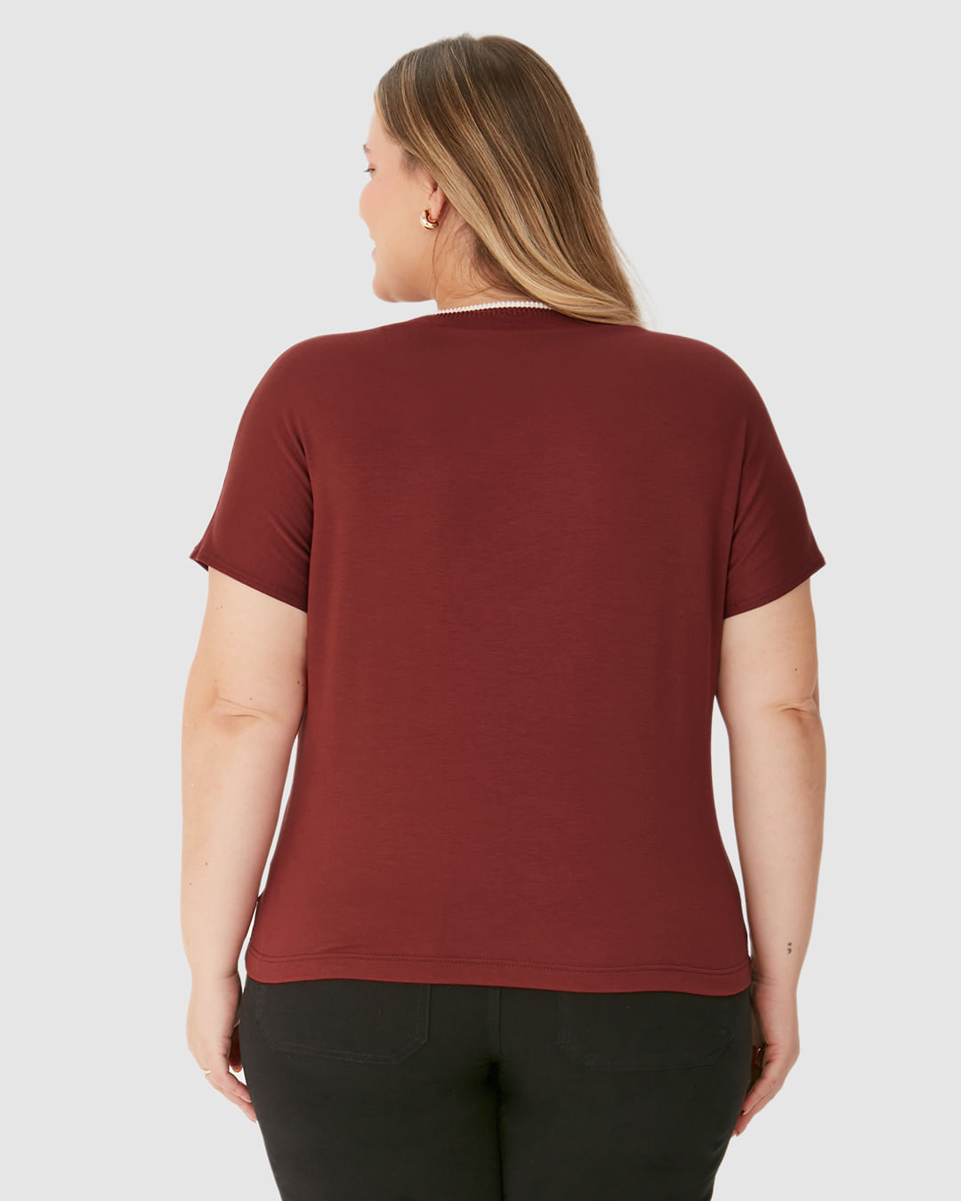 Blusa Feminina Plus Size Ampla Gola Retilínea Em Moletinho De Viscose - Imagem 10