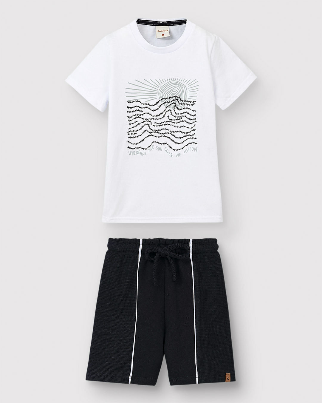 Conjunto Menino Camiseta Wherever The Sun Goes We Follow - Carinhoso