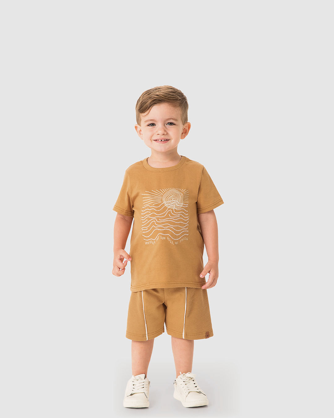 Conjunto Menino Camiseta Wherever The Sun Goes We Follow - Carinhoso
