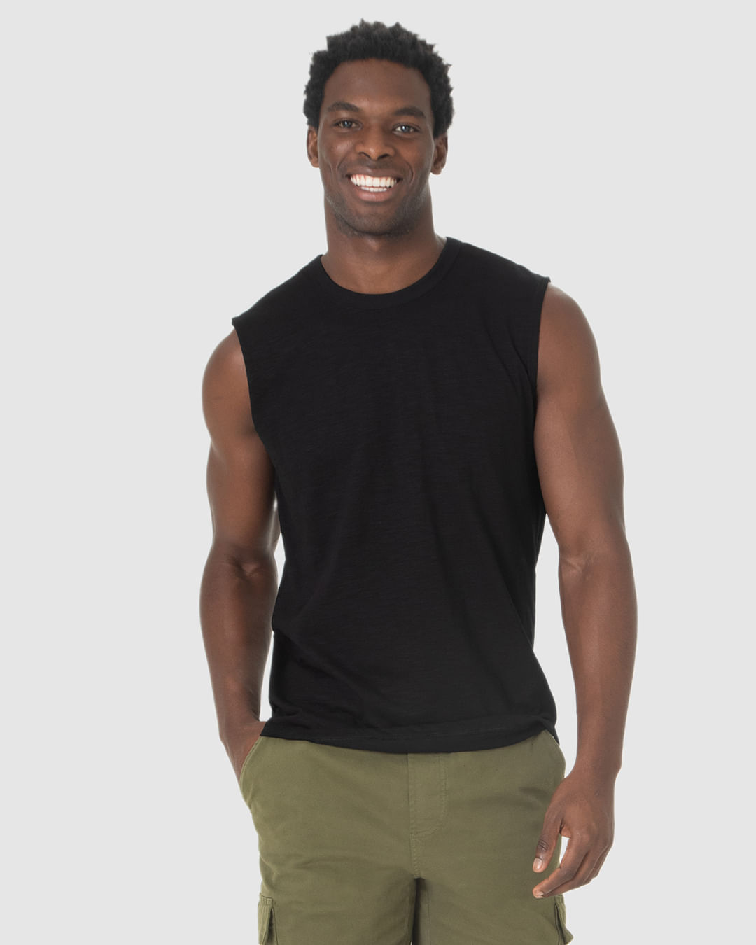 Regata Masculina Machão Com Etiqueta Decorativa Em Malha Rajada