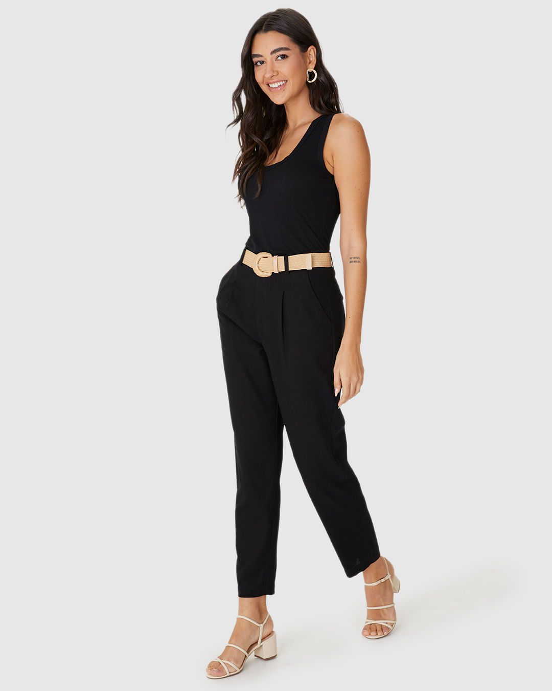 Calça Reta Feminina Cintura Alta Acompanha Cinto Em Viscolinho - Imagem 19