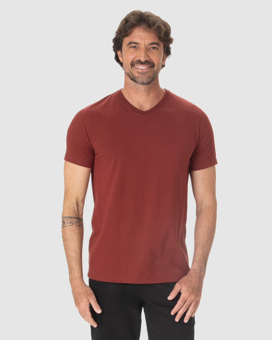Camiseta Básica Masculina Gola V Em Algodão - Imagem 26